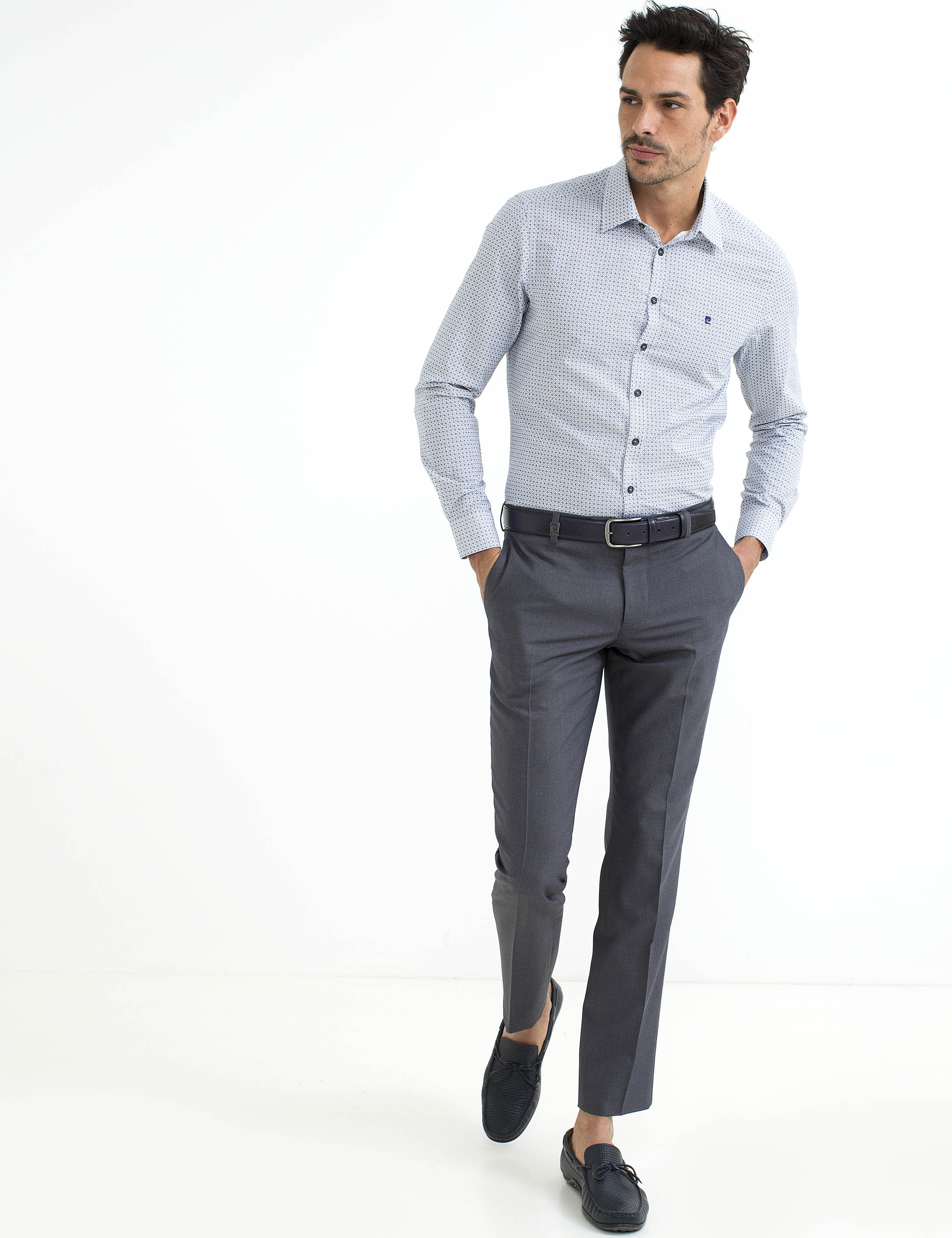 Siyah Detaylı Slim Fit Gömlek