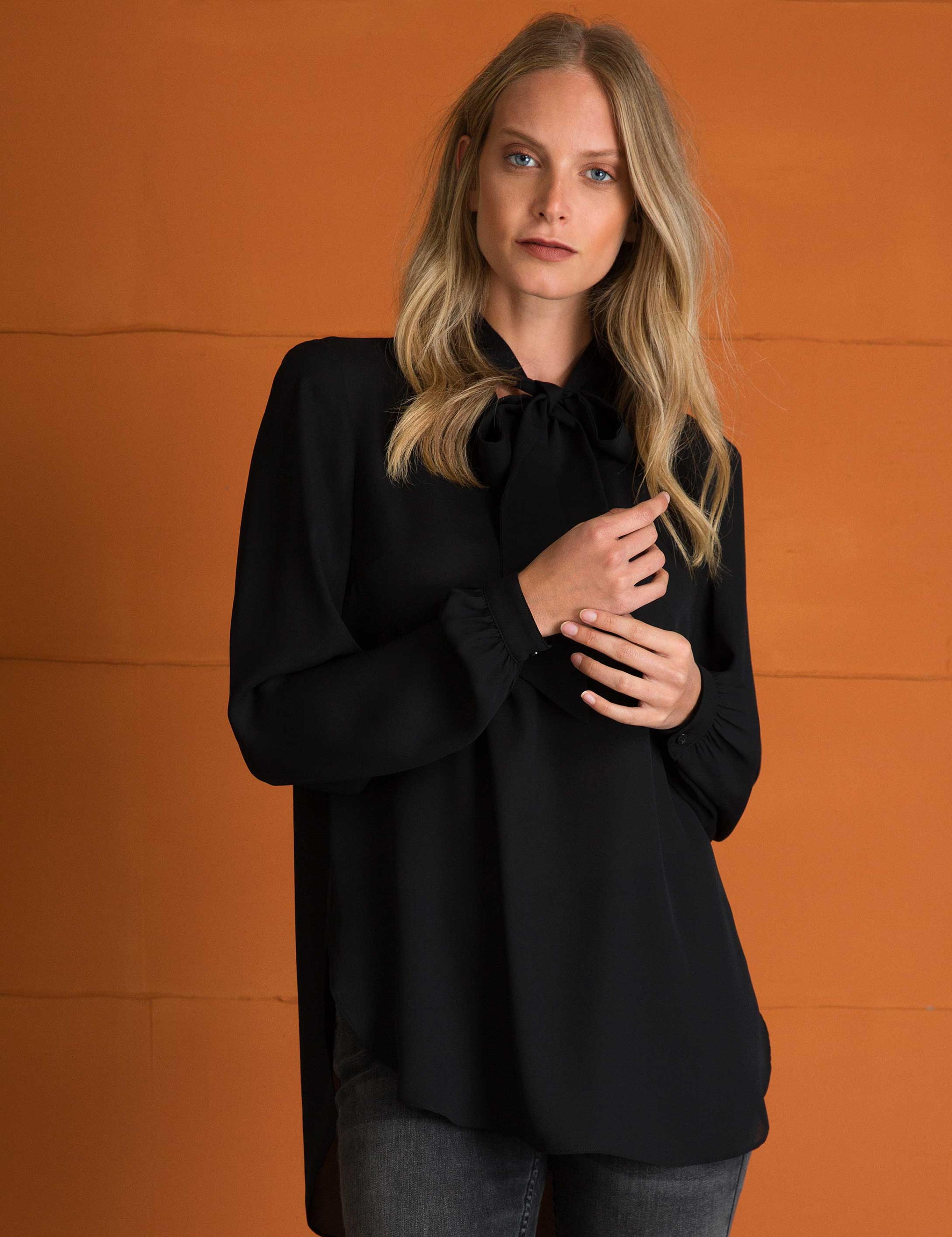 Siyah Comfort Fit Bluz