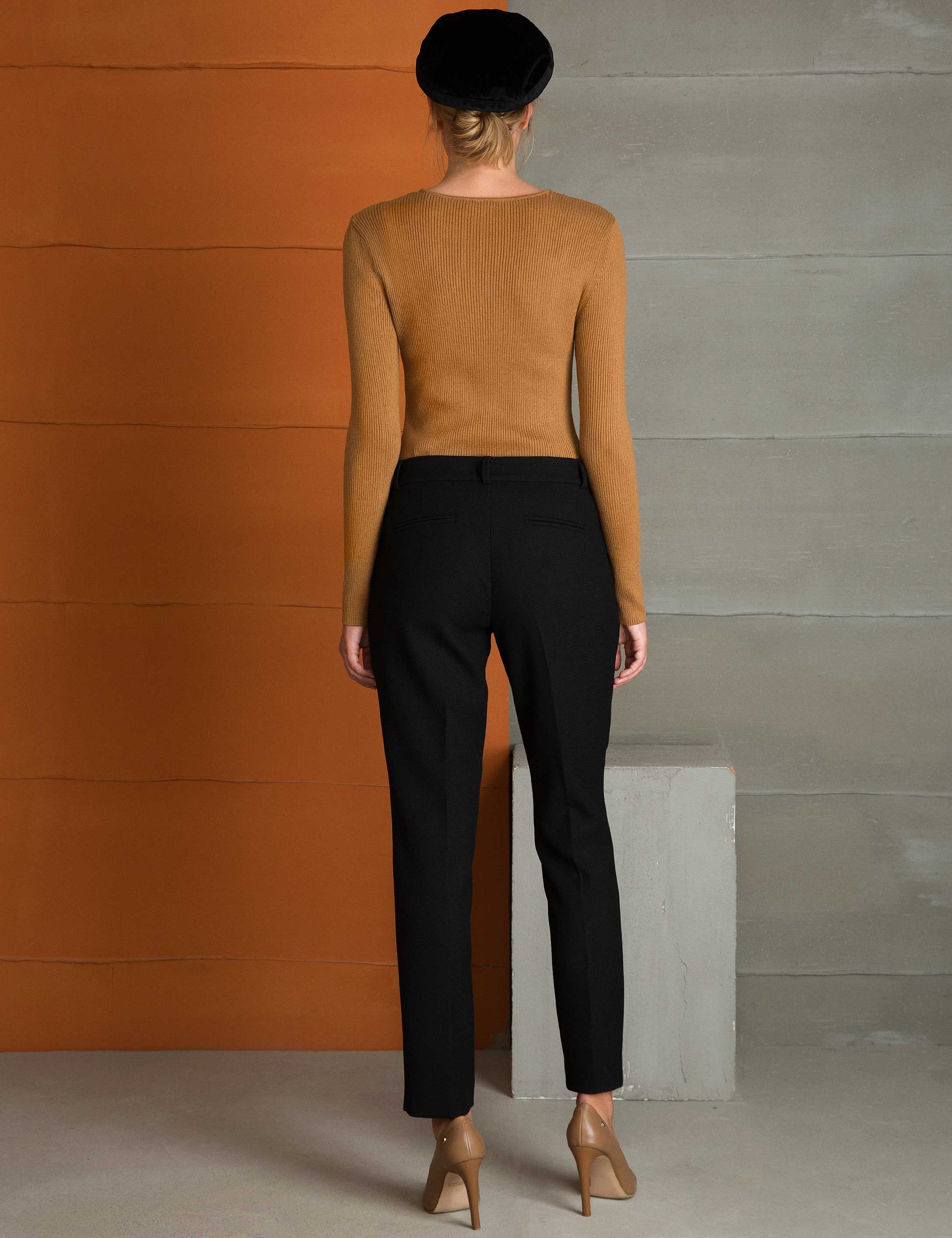 Siyah Slim Fit Kumaş Pantolon - Image 3