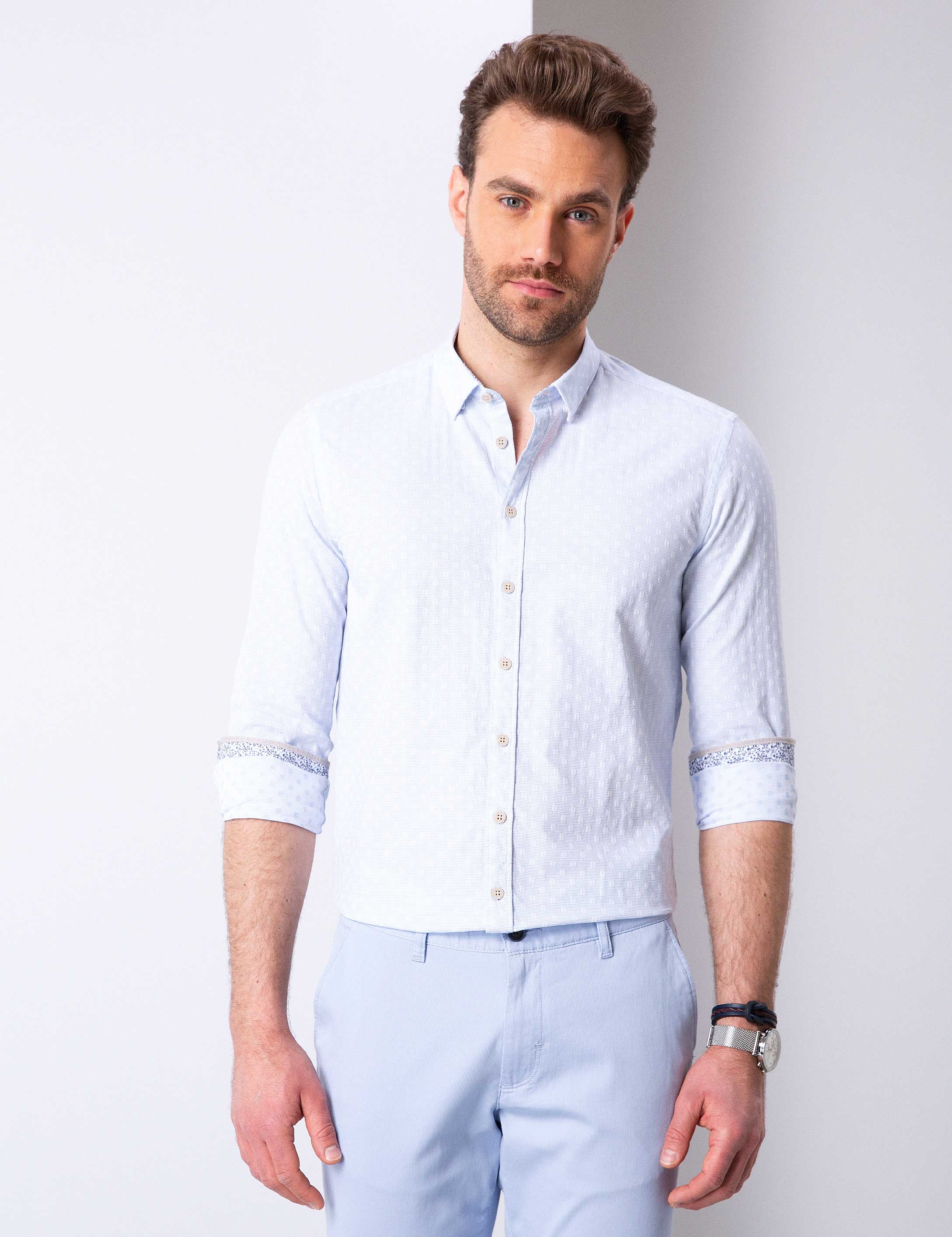 Açık Mavi Slim Fit Gömlek - Image 1