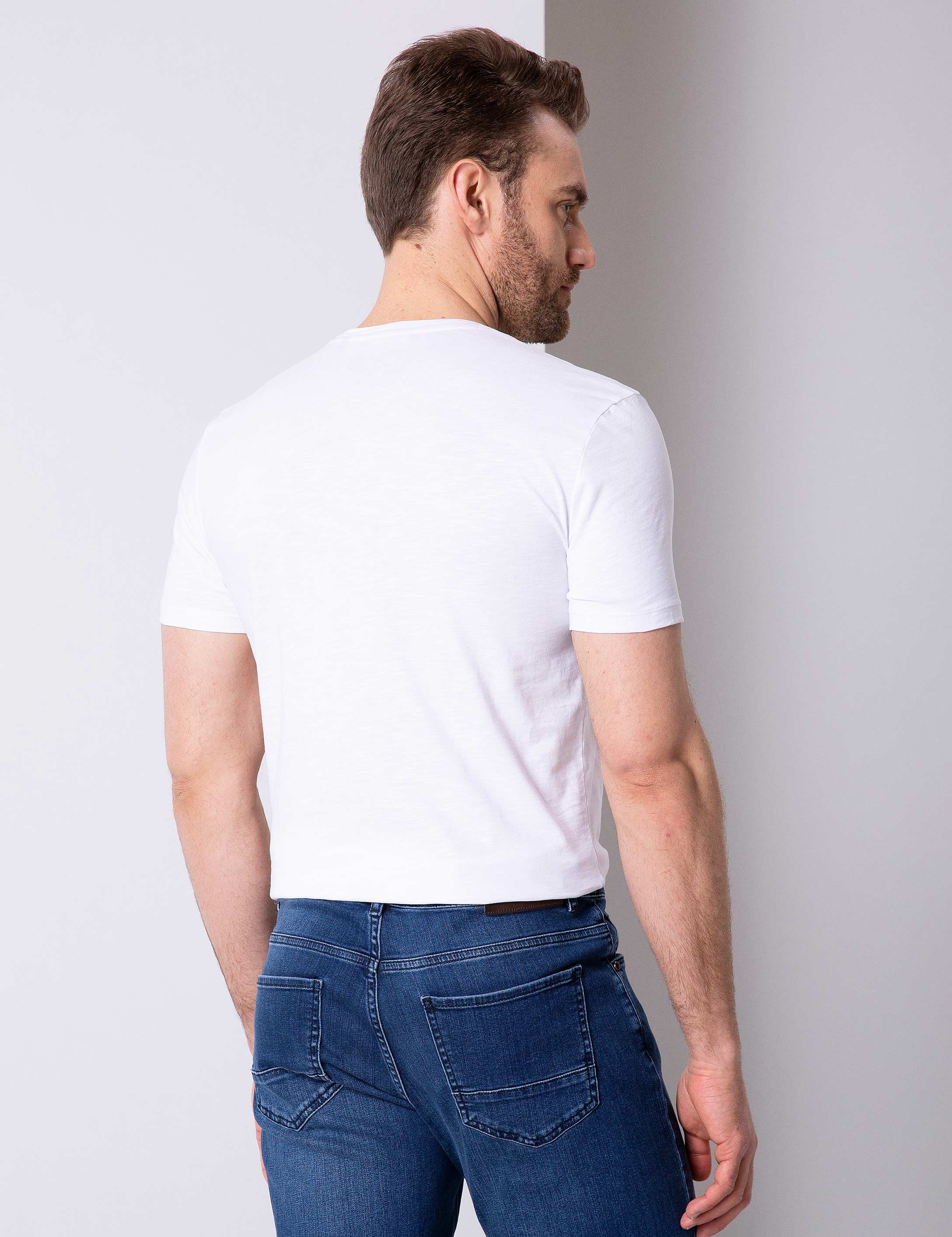 Beyaz Slim Fit Bisiklet Yaka T-Shirt - Image 3
