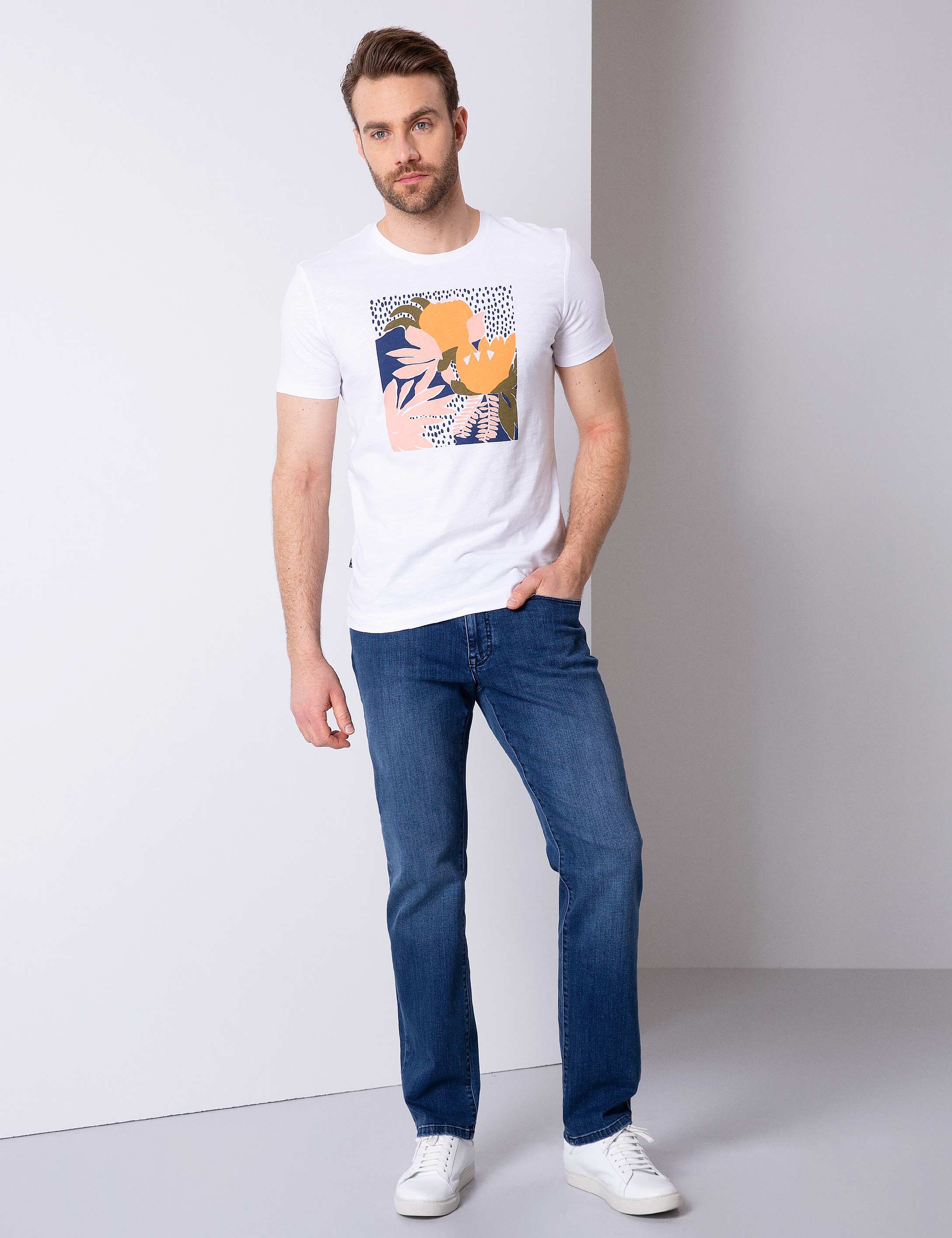 Beyaz Slim Fit Bisiklet Yaka T-Shirt - Image 2