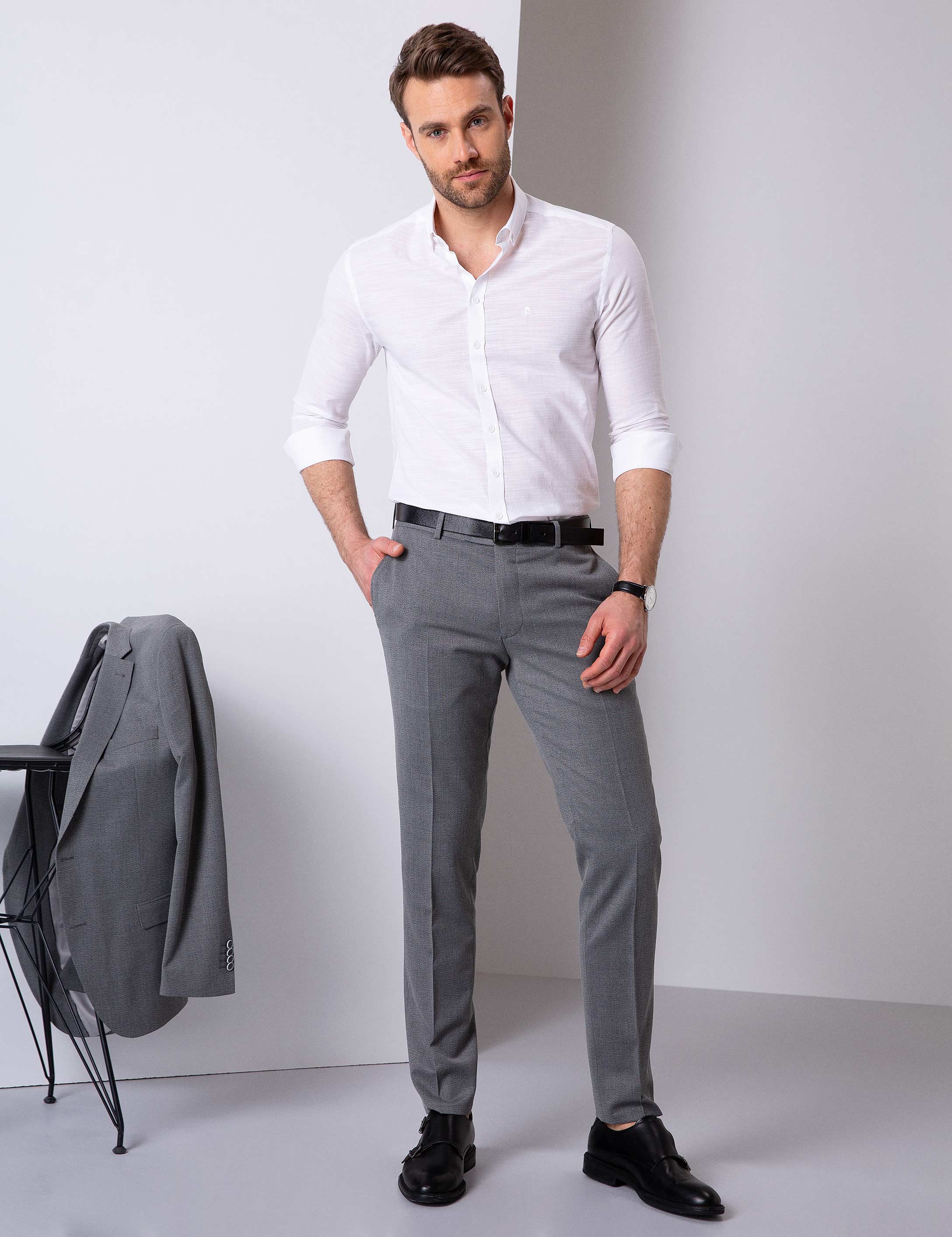 Beyaz Slim Fit Uzun Kollu Gömlek