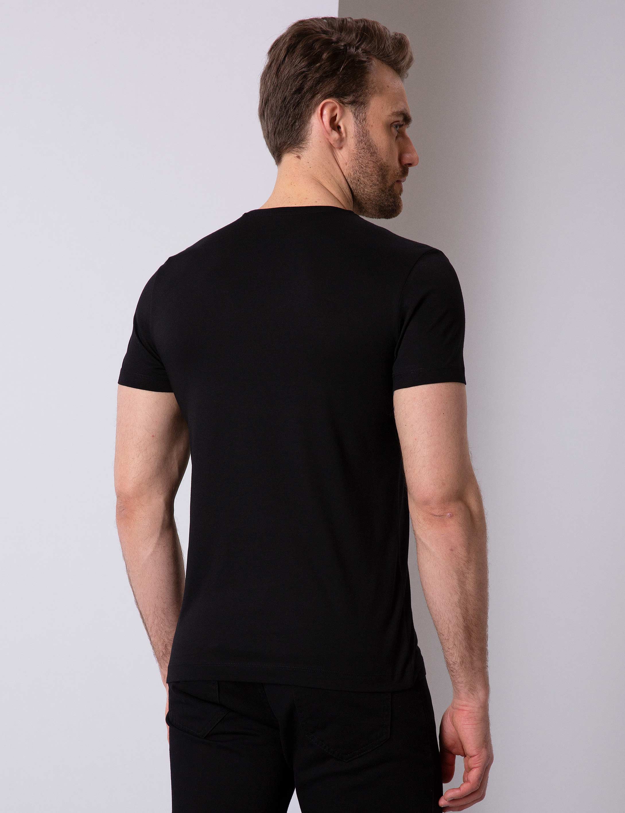Siyah Slim Fit V Yaka Basic T-Shirt
