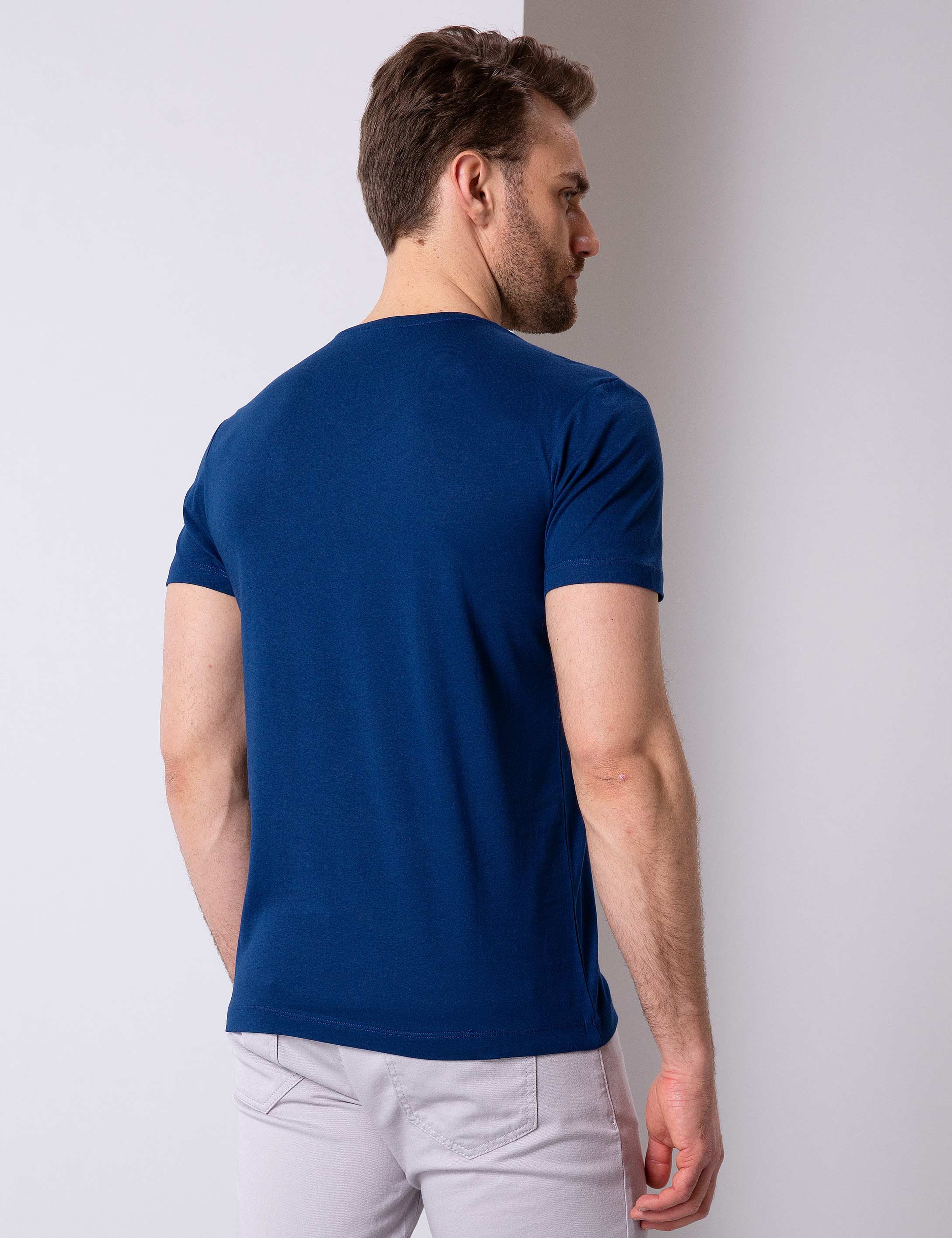 Lacivert Slim Fit V - Yaka Basic Tişört - Image 4