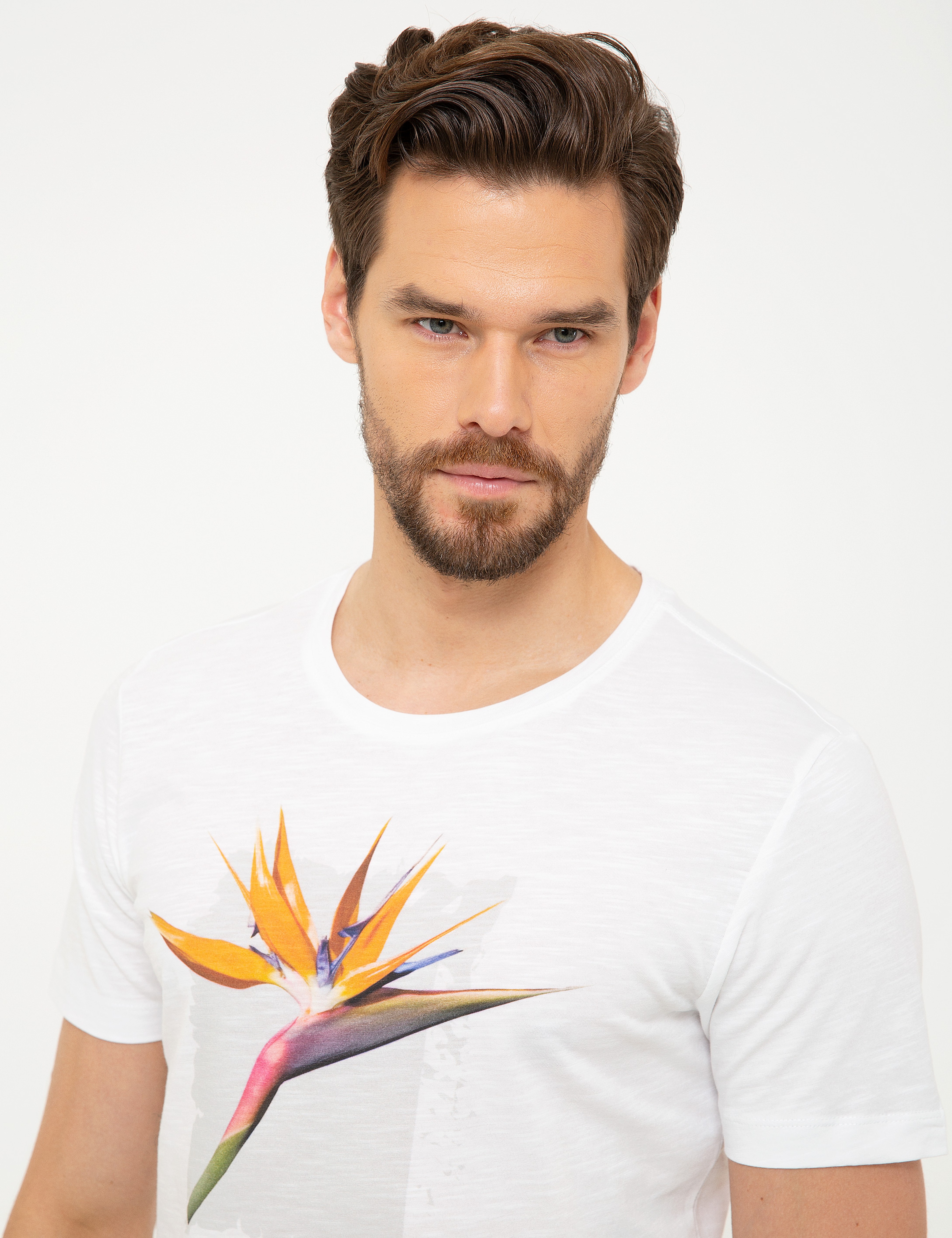 Beyaz Slim Fit Bisiklet Yaka T-Shirt - Image 2