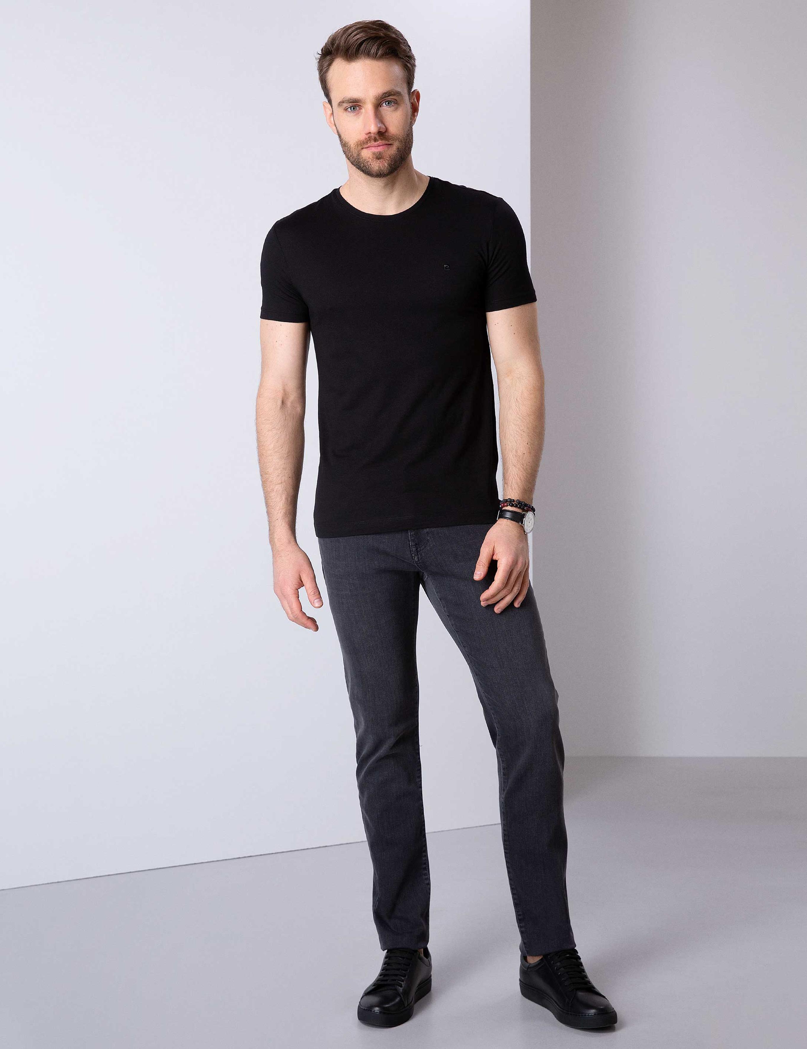 Siyah Slim Fit Basic Tişört