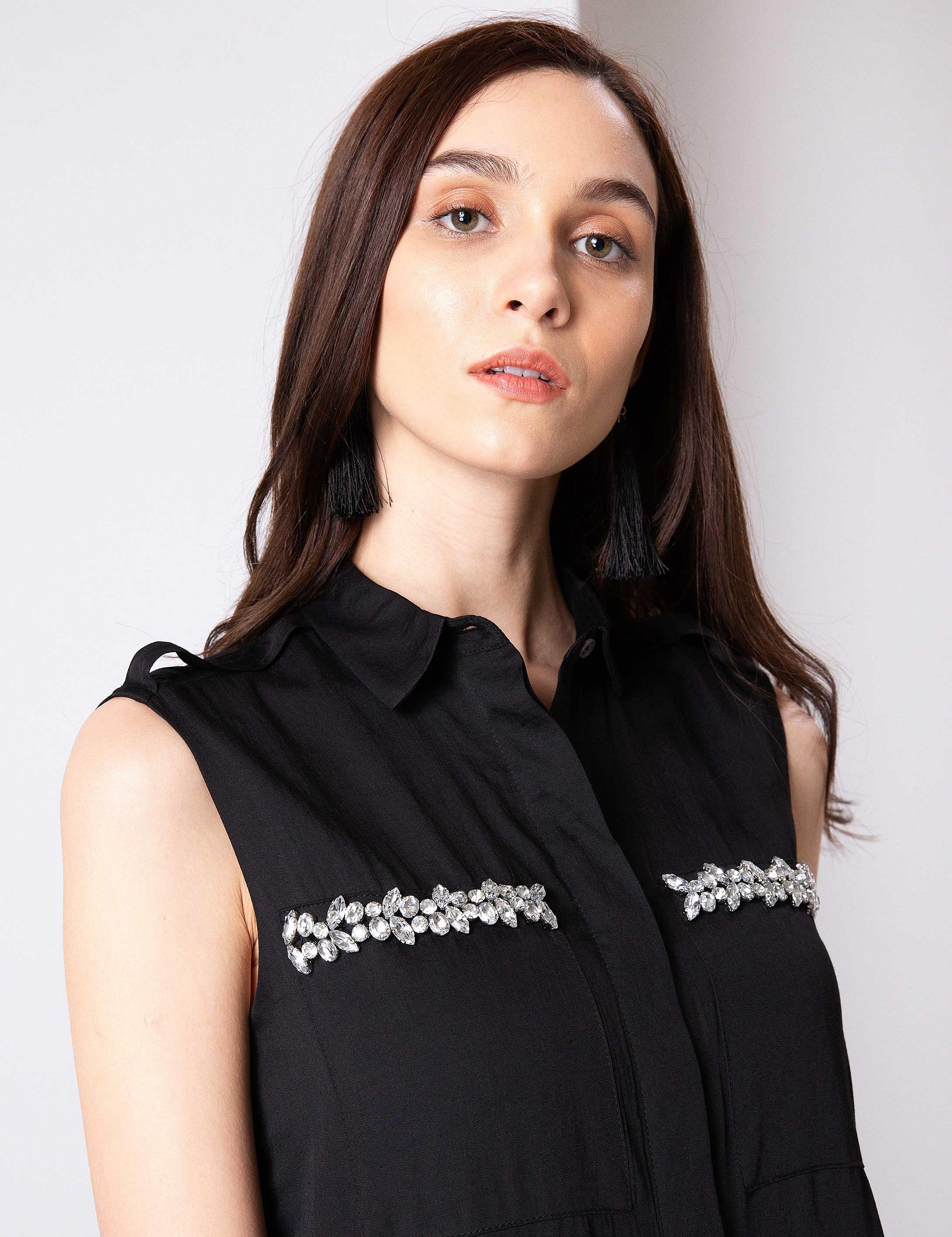 Siyah Uzun Kolsuz Gömlek