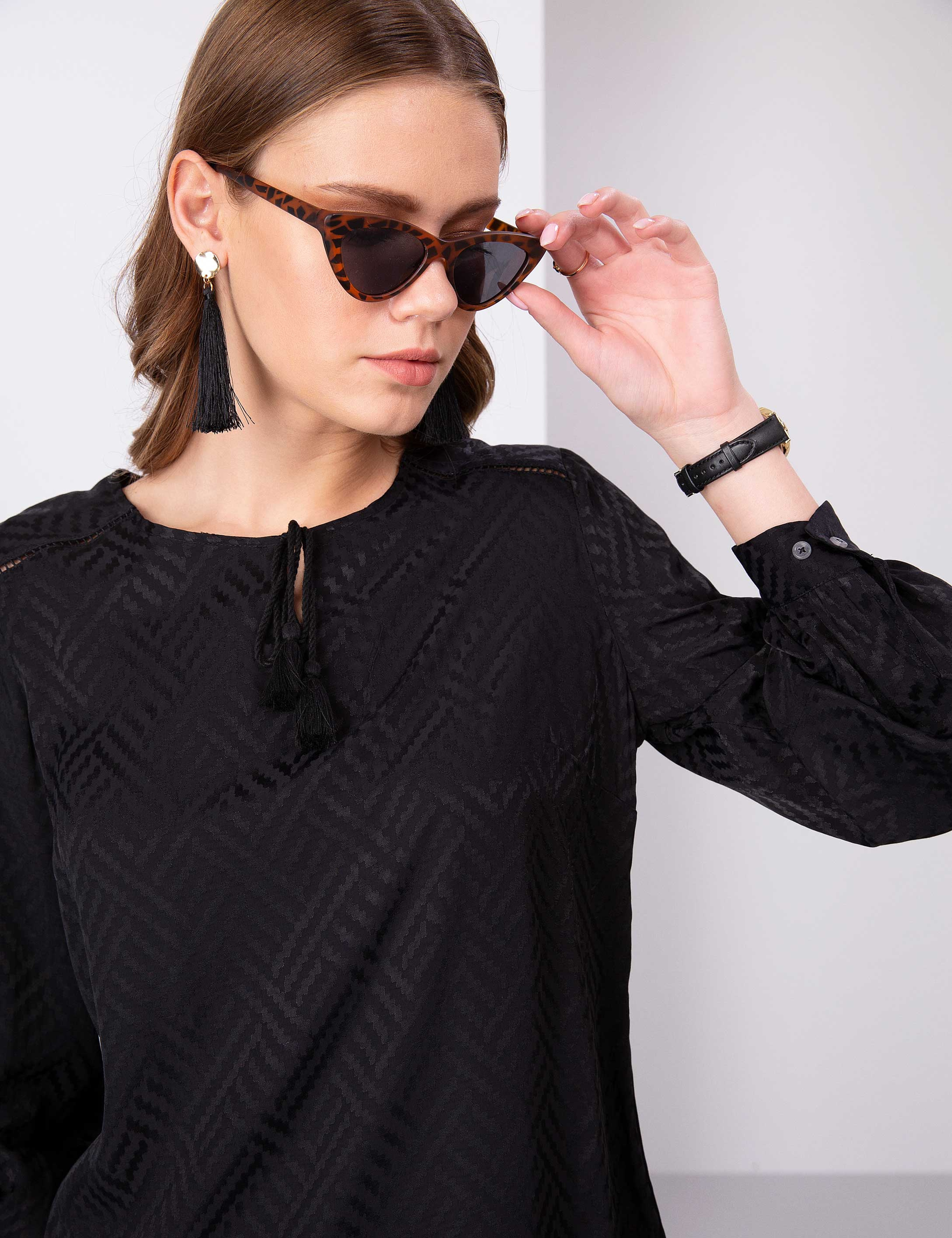 Siyah Comfort Fit Bluz