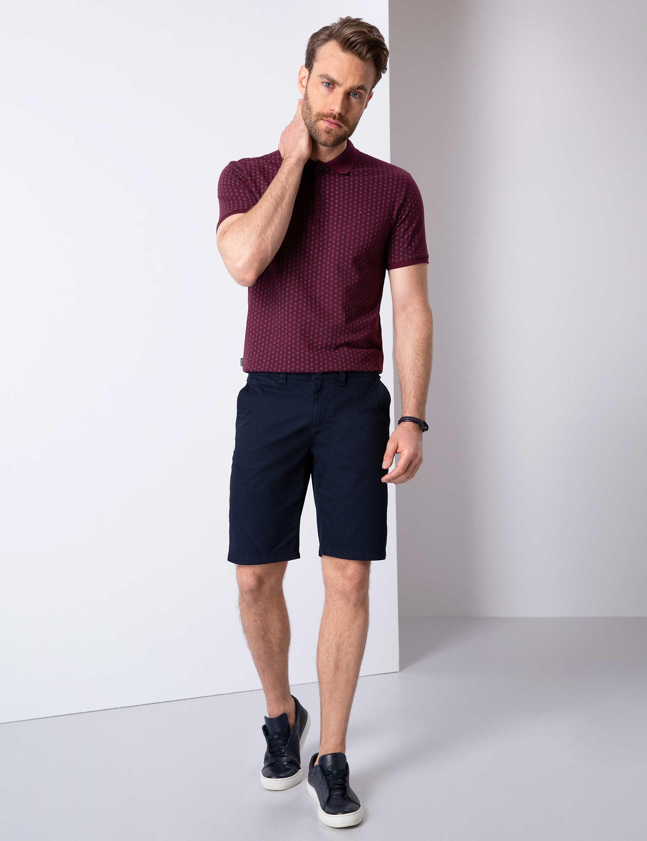 Lacivert Standart Fit Bermuda Şort