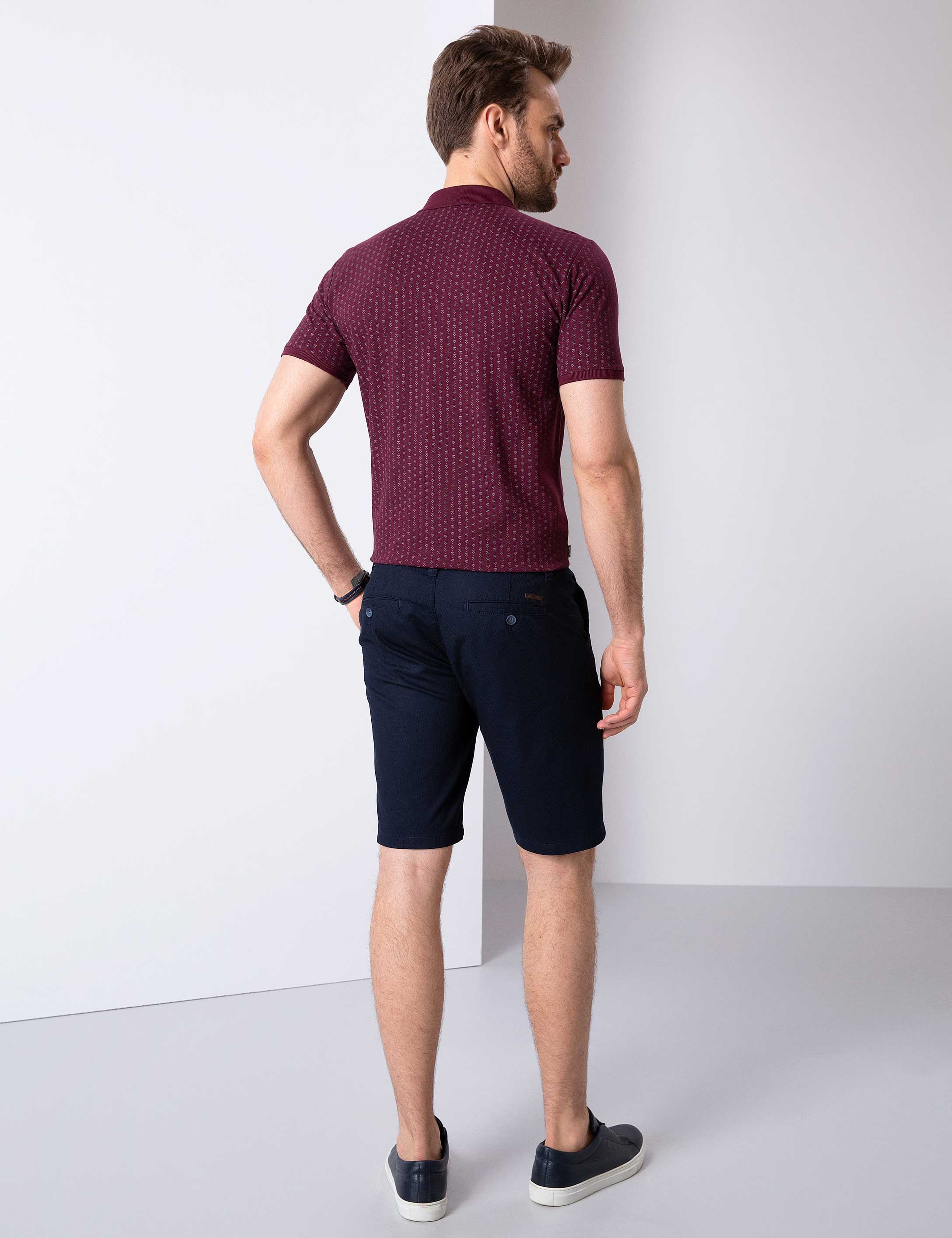 Lacivert Standart Fit Bermuda Şort