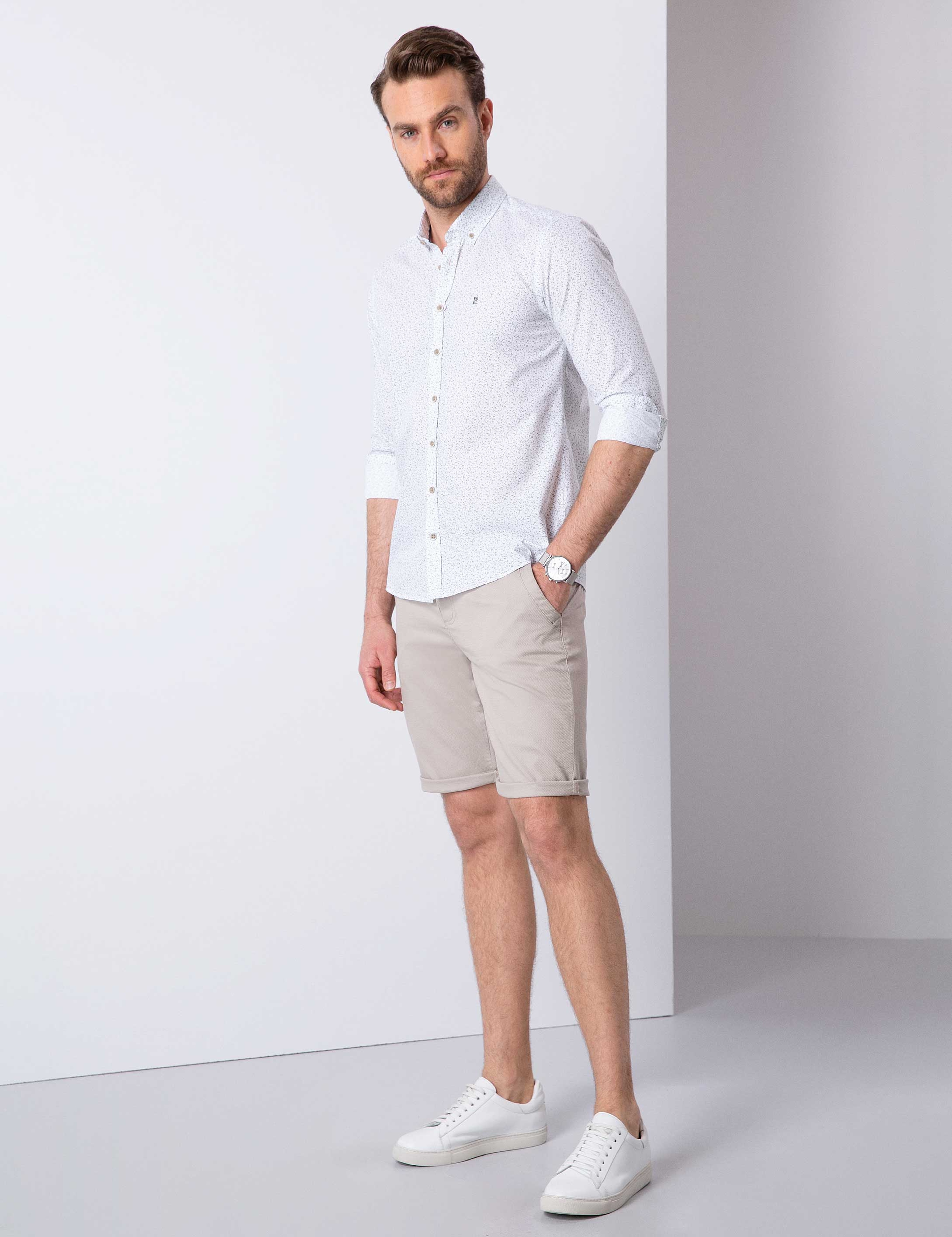 Bej Standart Fit Bermuda Şort - Image 2