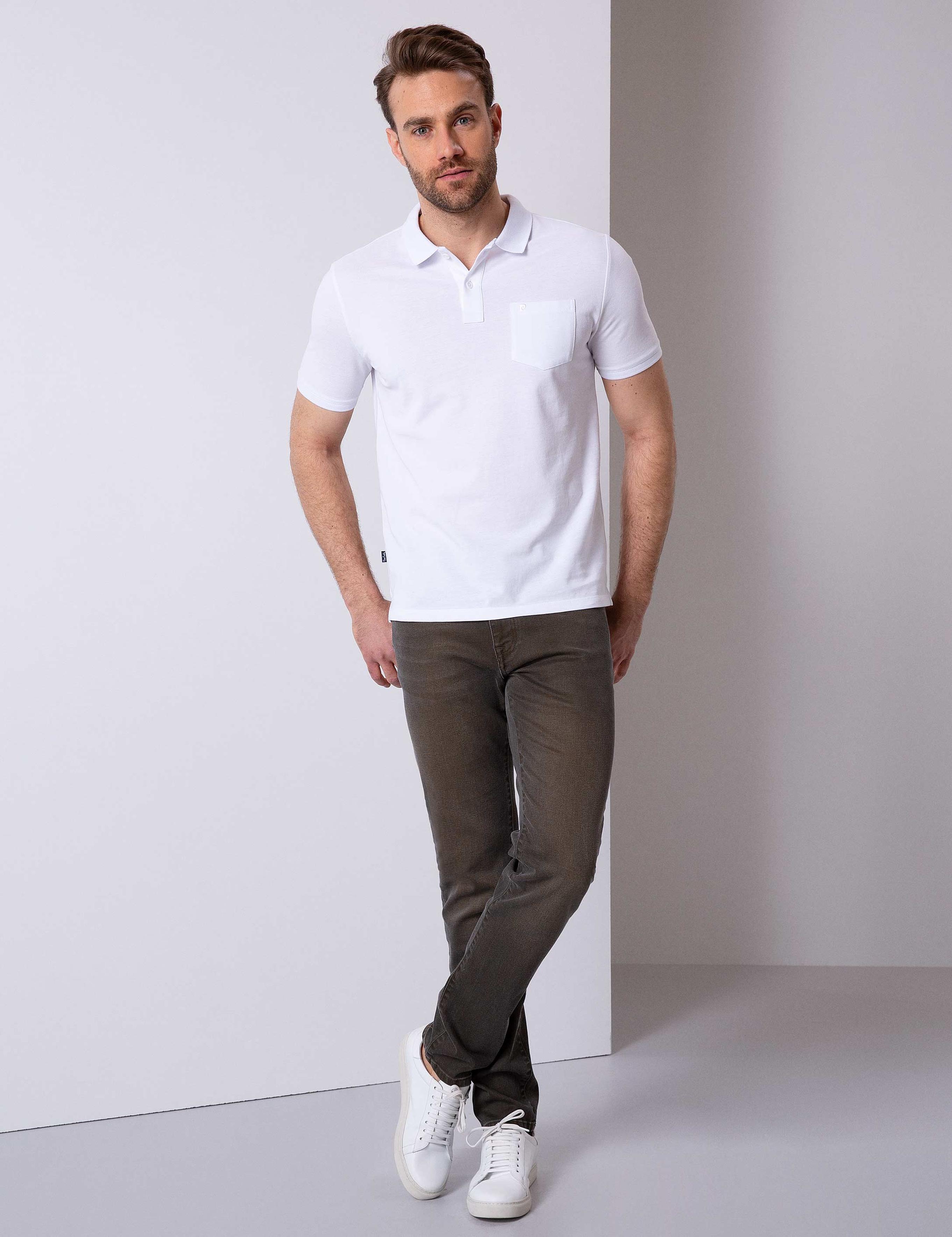 Beyaz Regular Fit Polo Yaka Basic Tişört