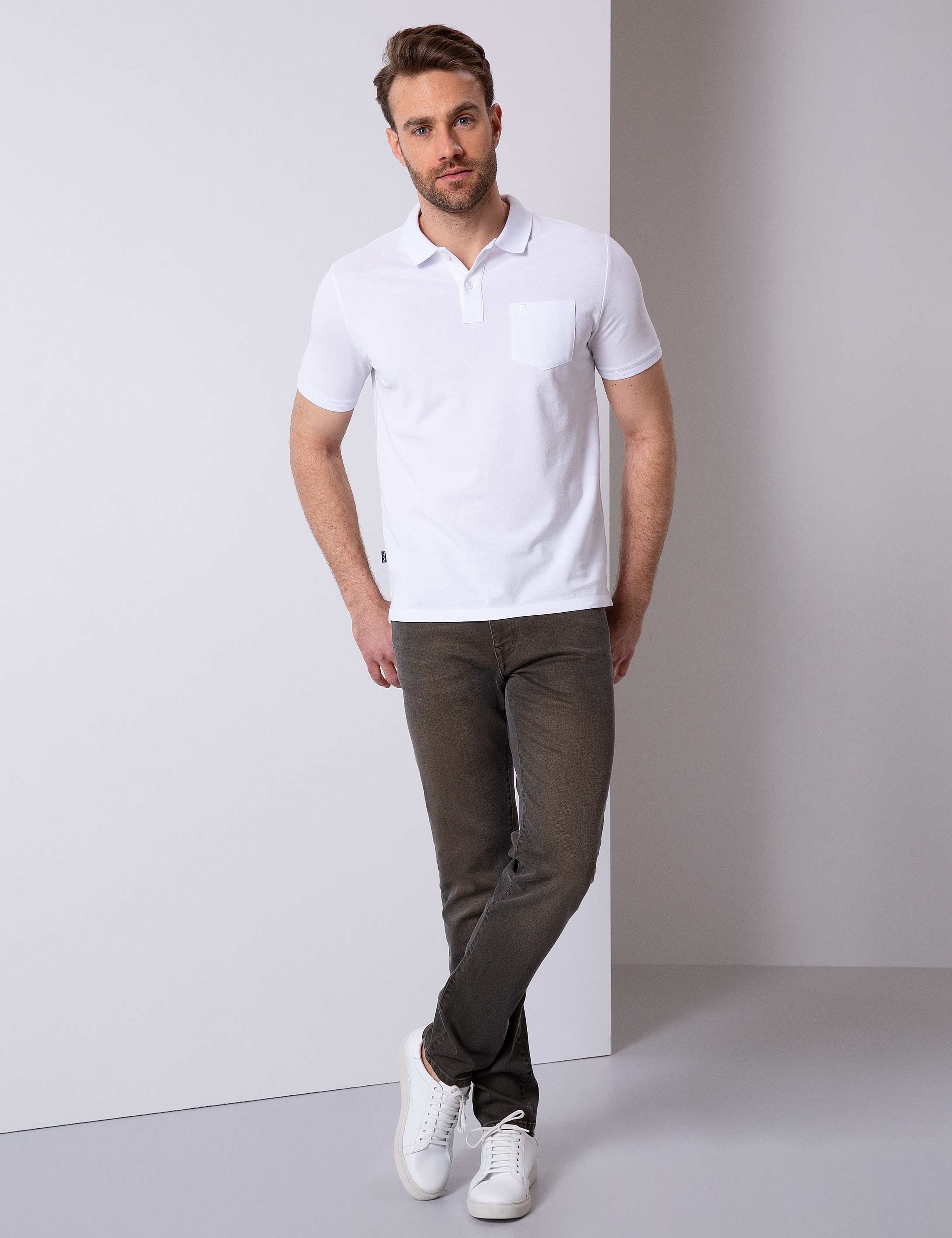 Beyaz Regular Fit Polo Yaka Basic Tişört - Image 3