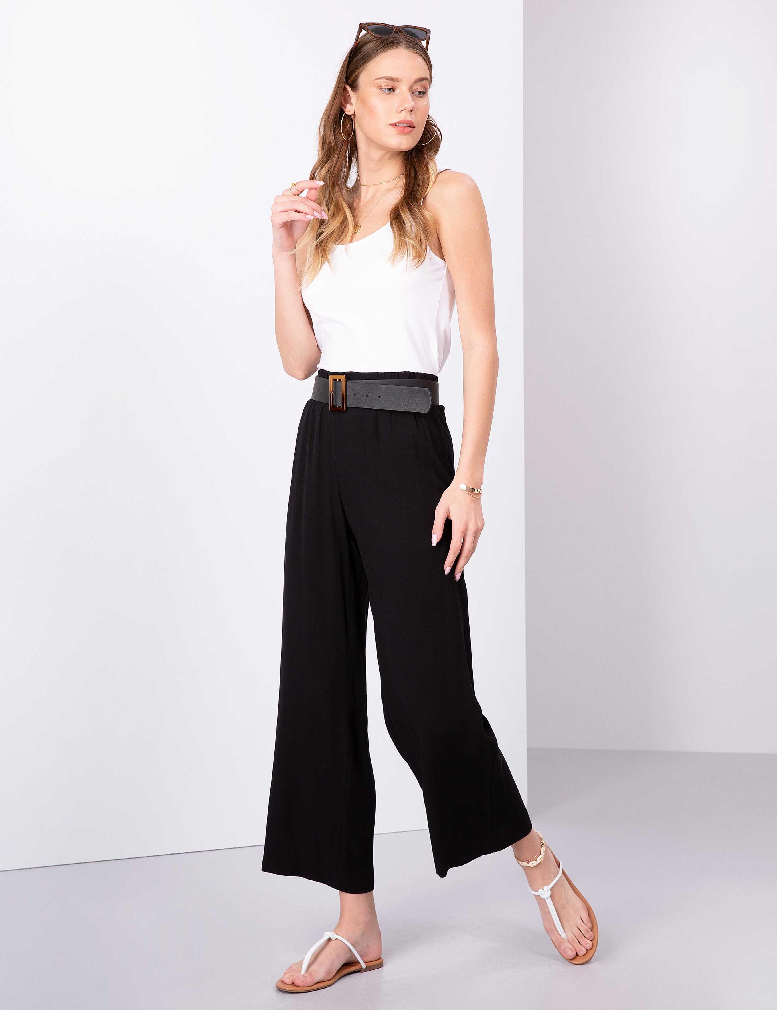 Siyah Flare Fit Kumaş Pantolon