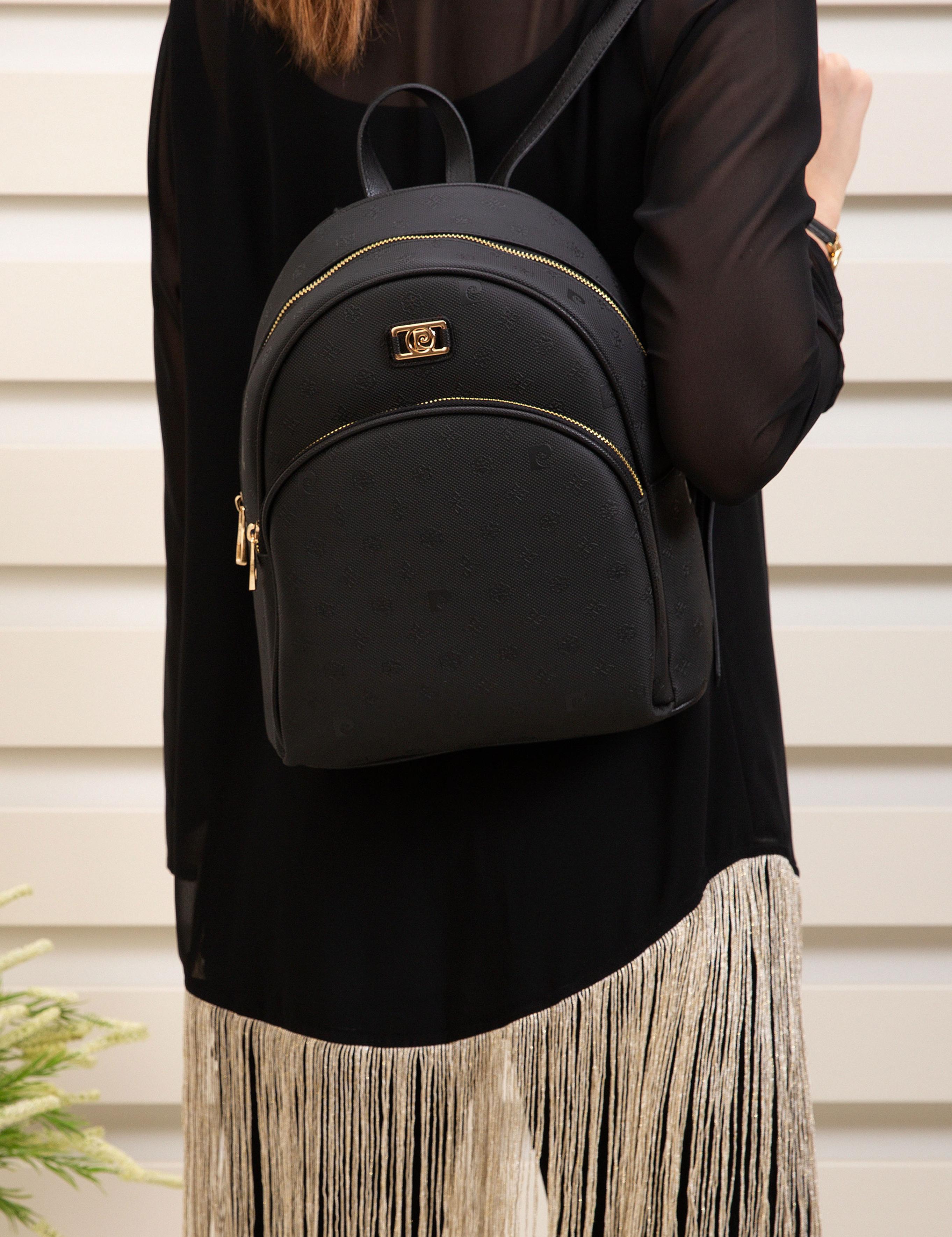 Siyah Sırt Çantası