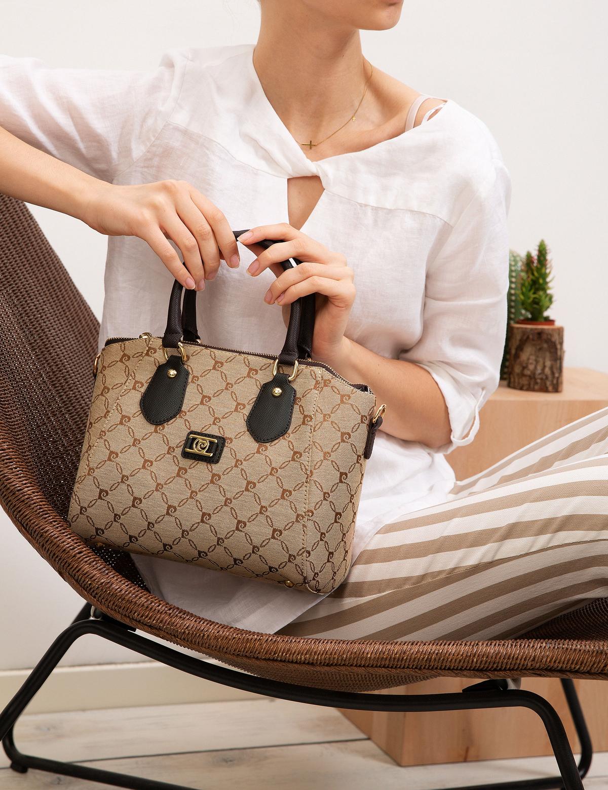 Kahverengi Uzun Askılı Kol Çantası