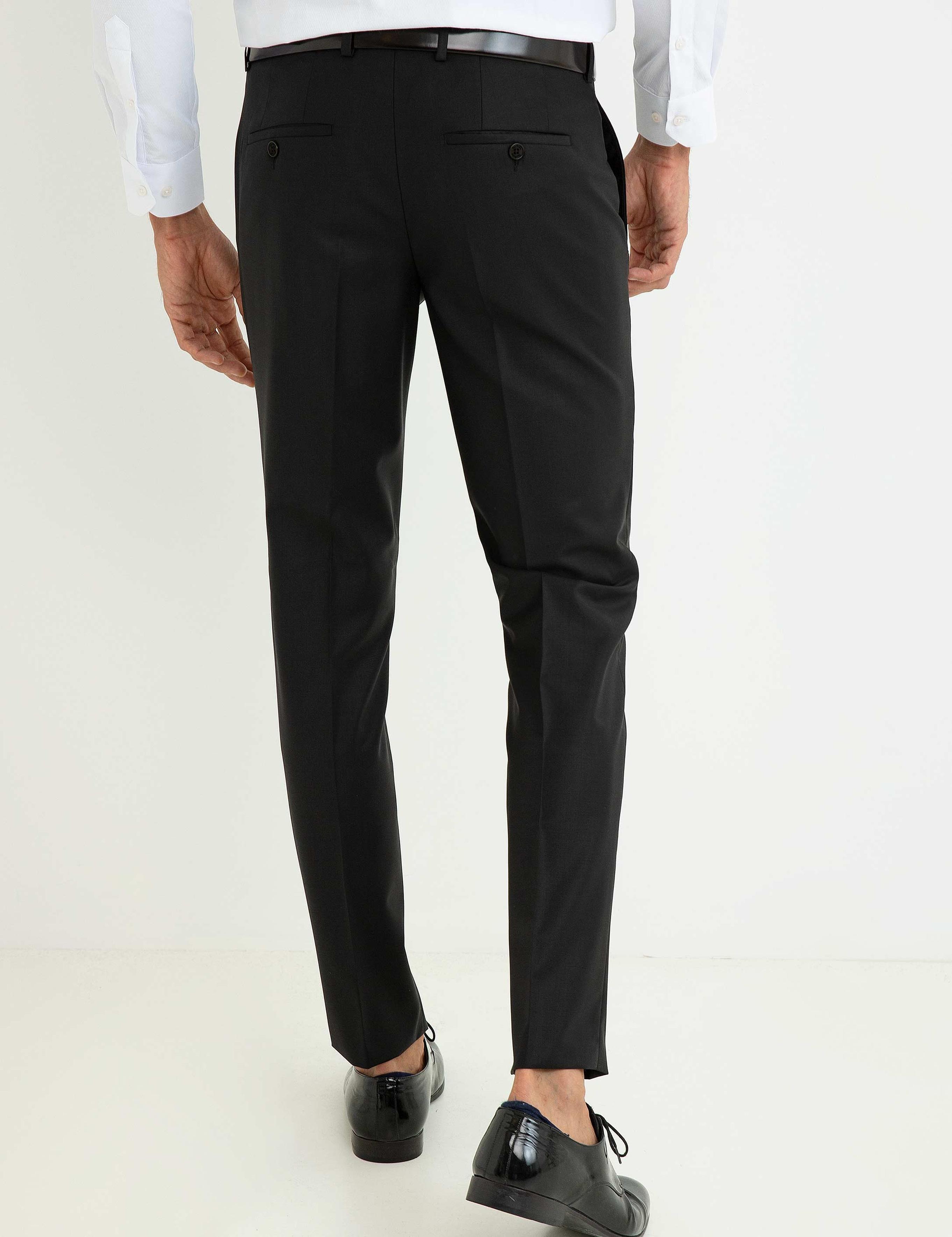 Siyah Ekstra Slim Fit Pantolon