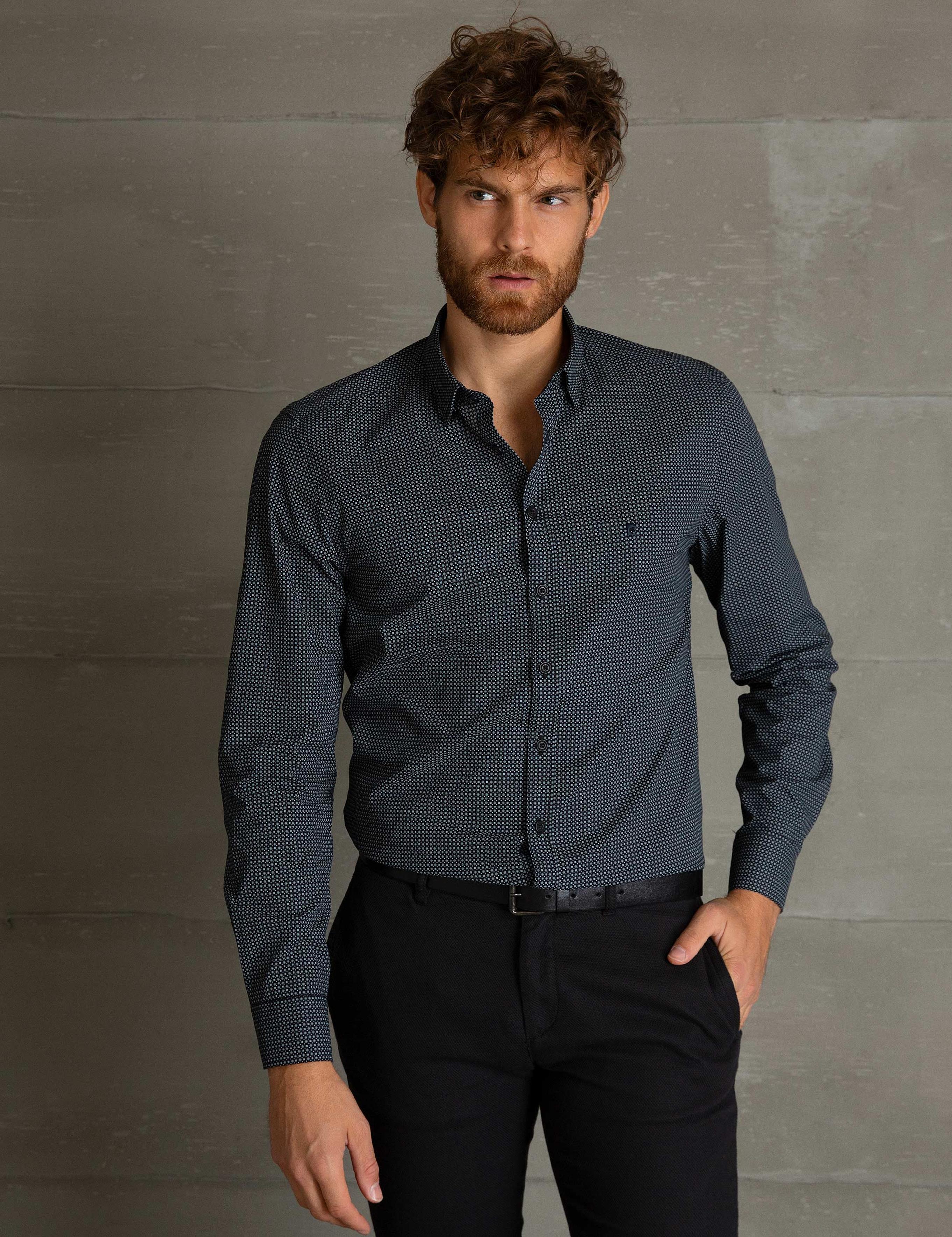 Siyah Slim Fit Gömlek