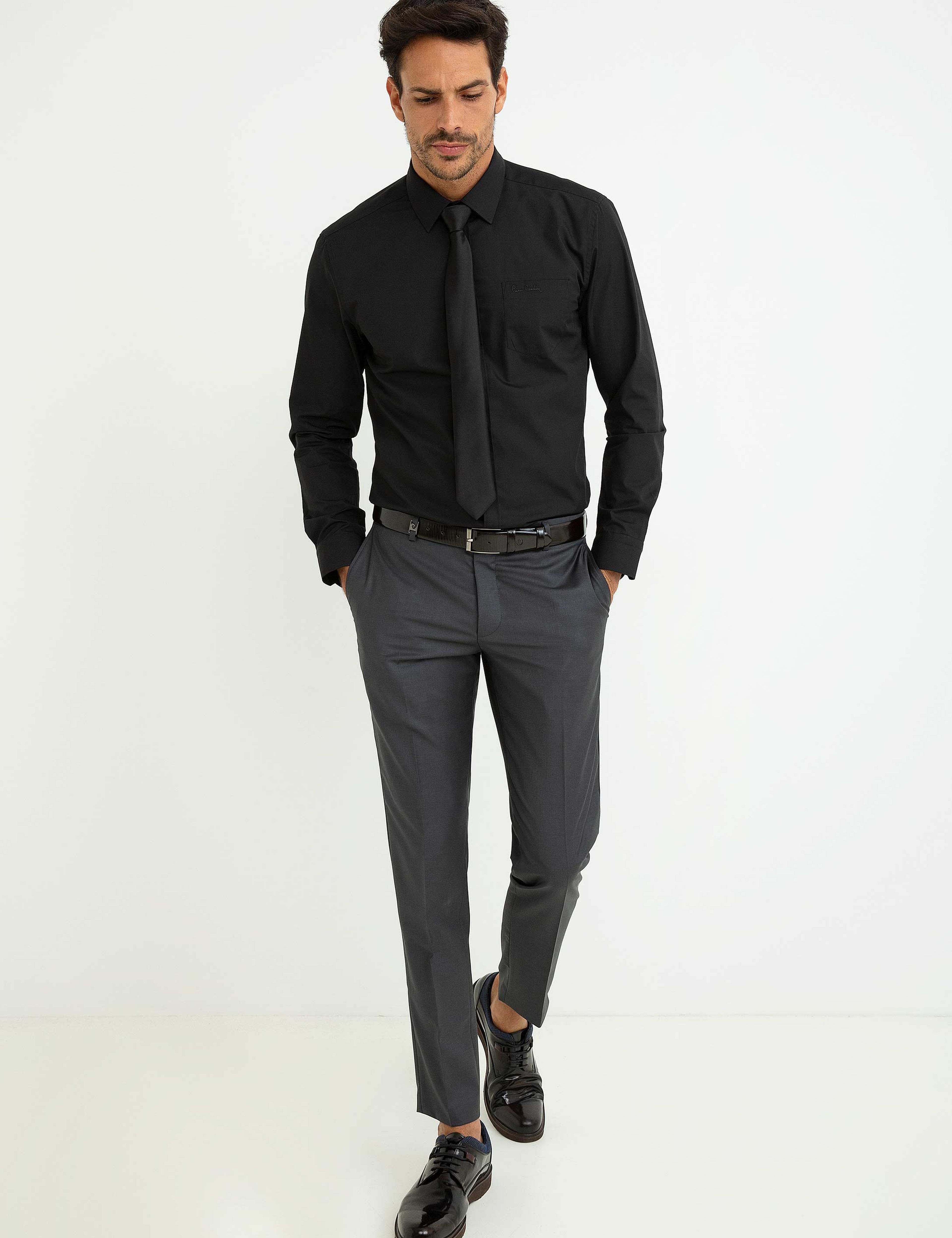 Siyah Regular Fit Uzun Kollu Basic Gömlek