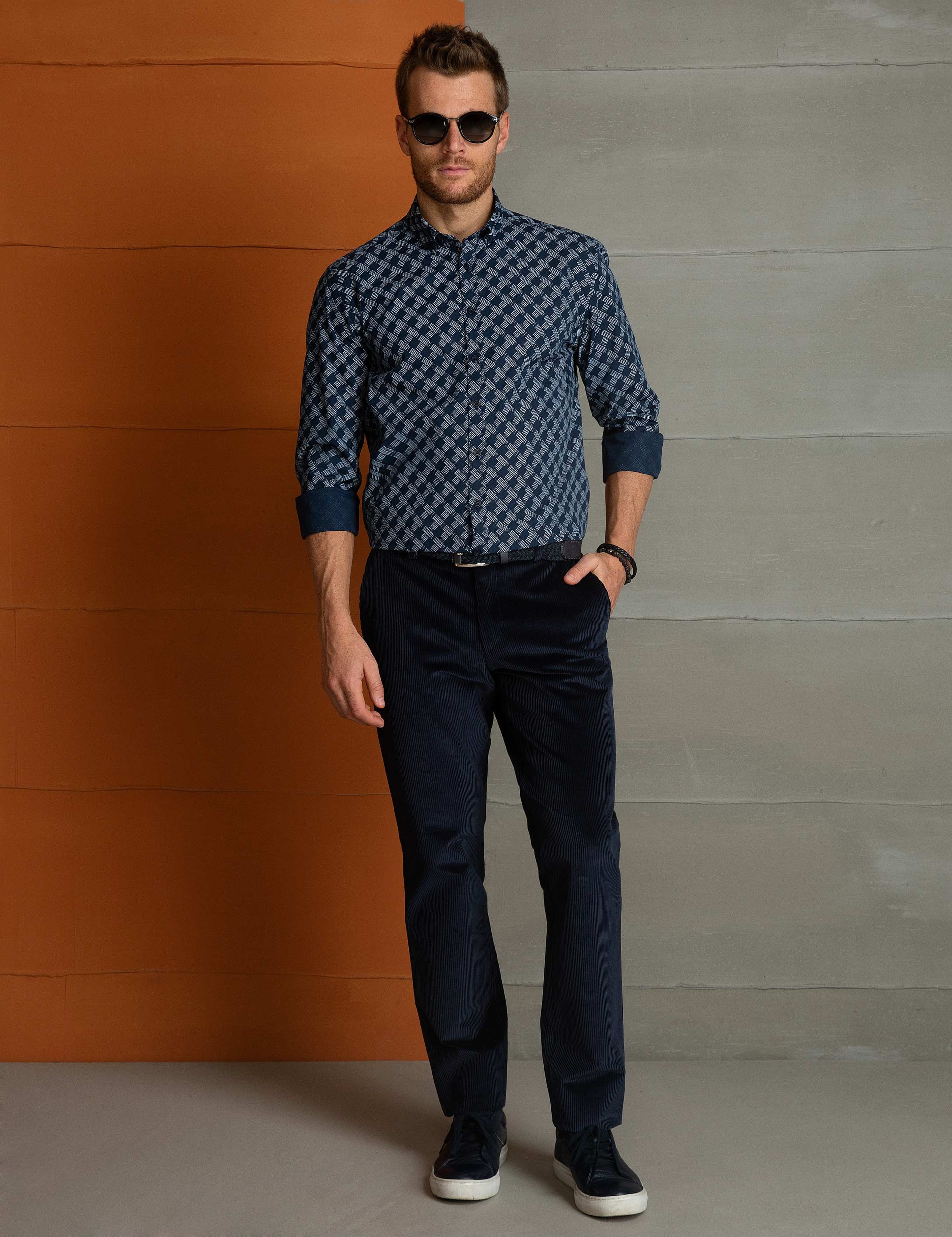 Lacivert Slim Fit Gömlek - Image 1