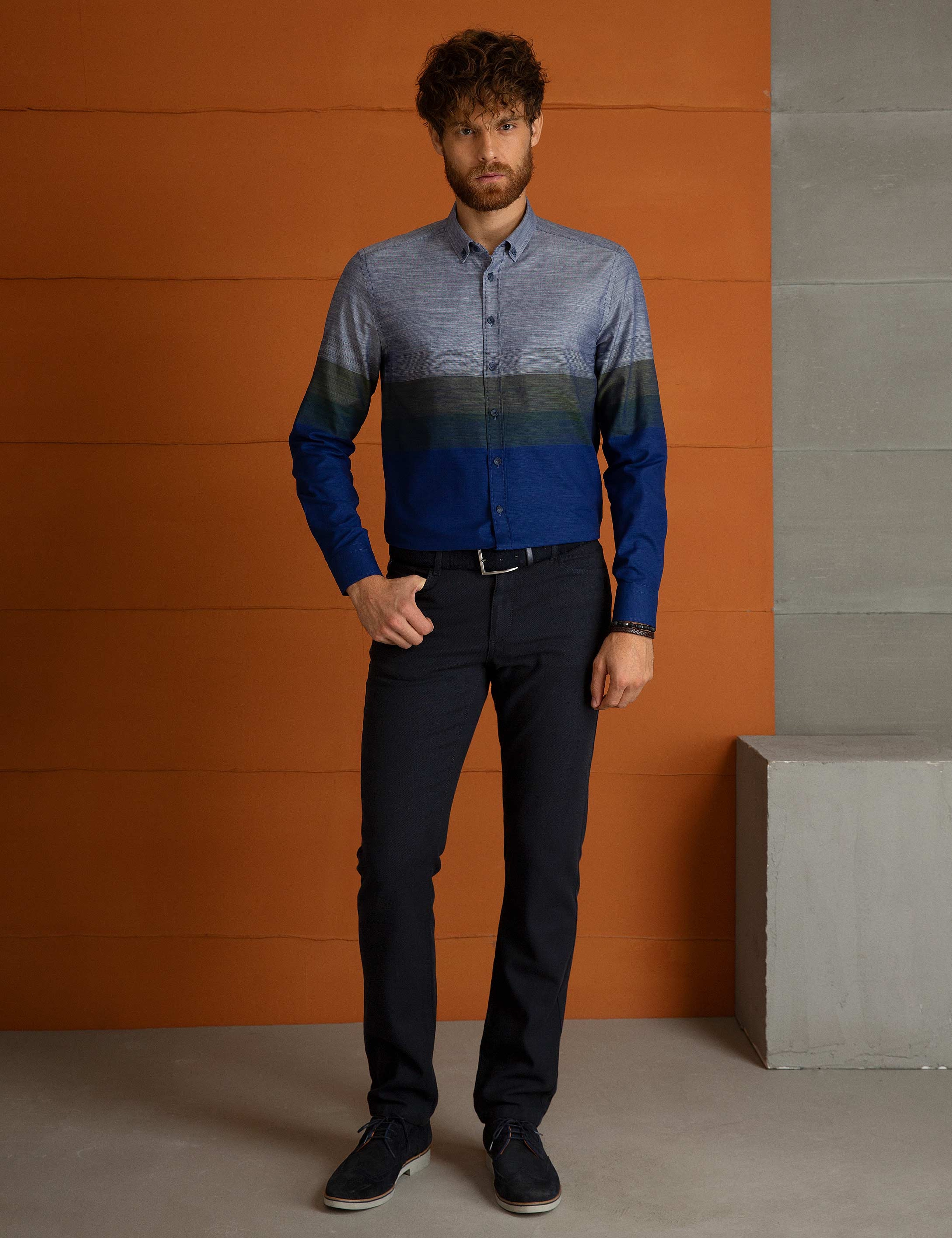 Lacivert Slim Fit Uzun Kollu Gömlek - Image 1