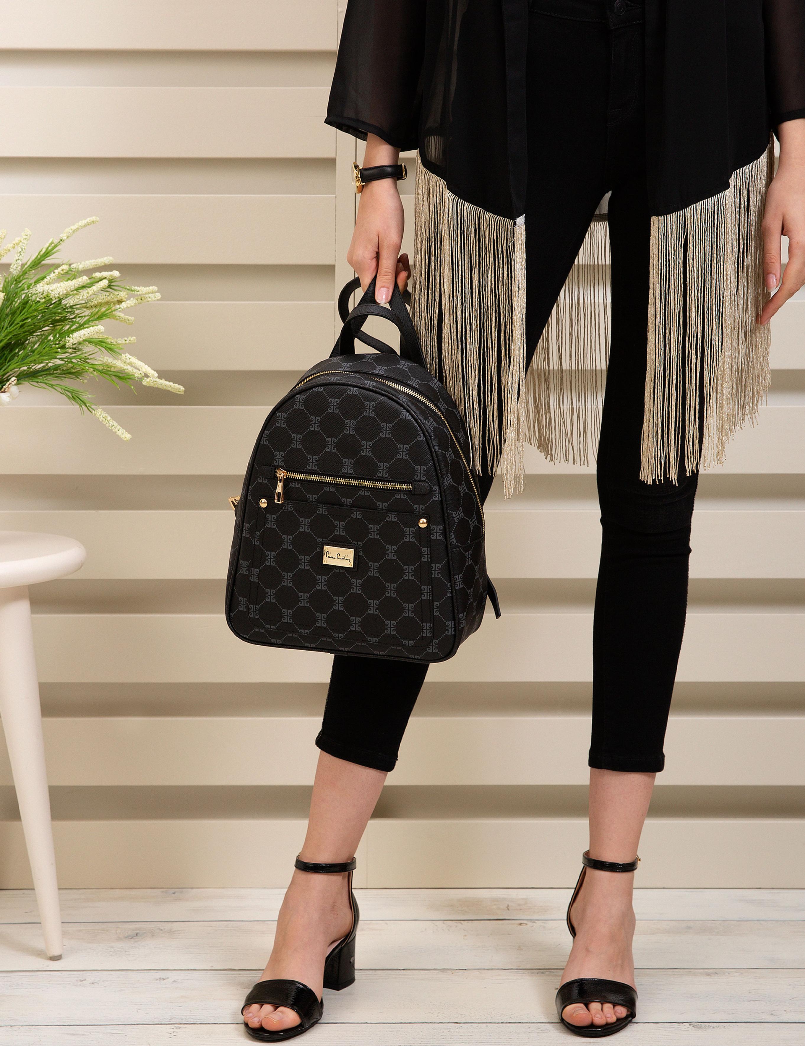 Siyah Sırt Çantası