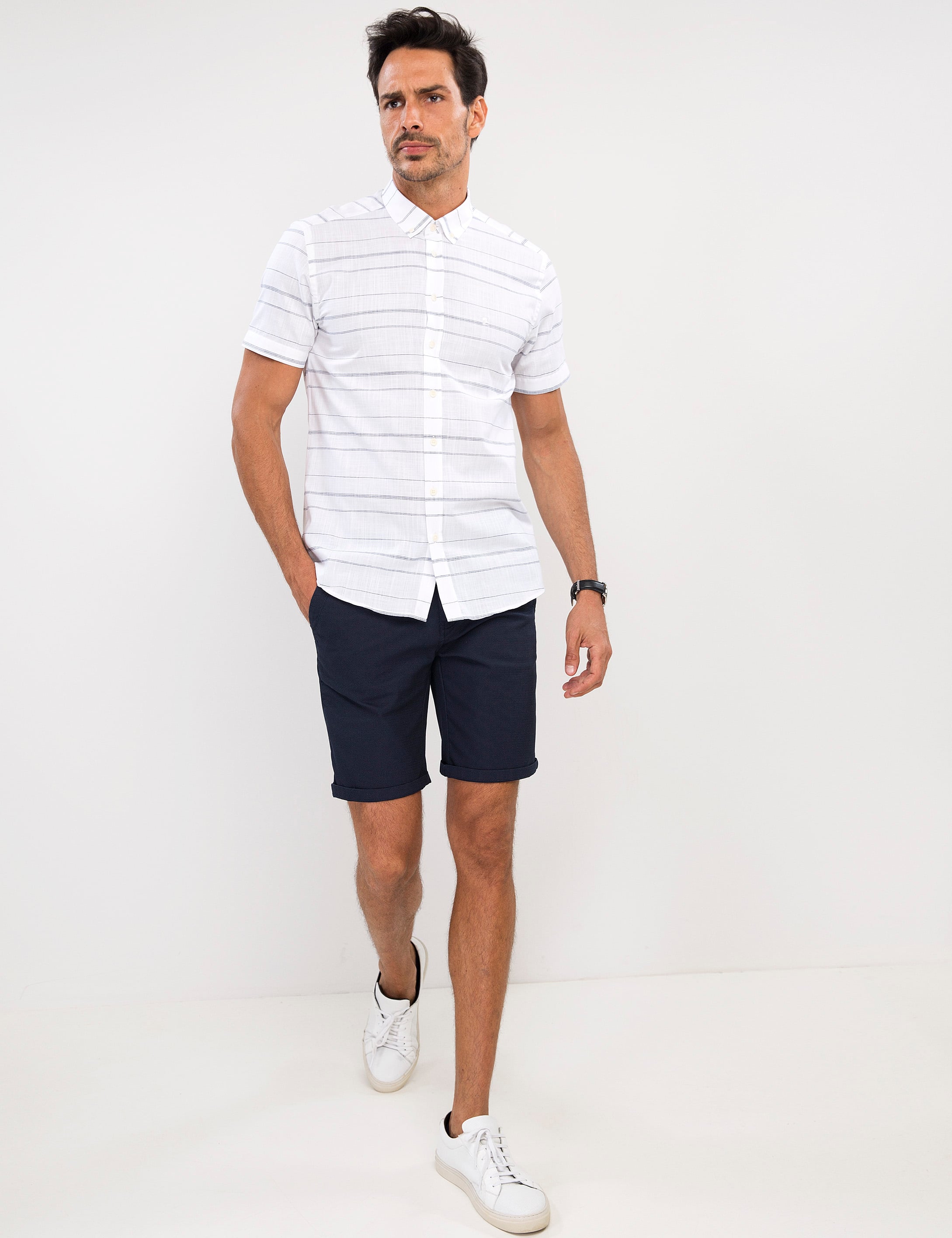 Beyaz Slim Fit Kısa Kollu Gömlek