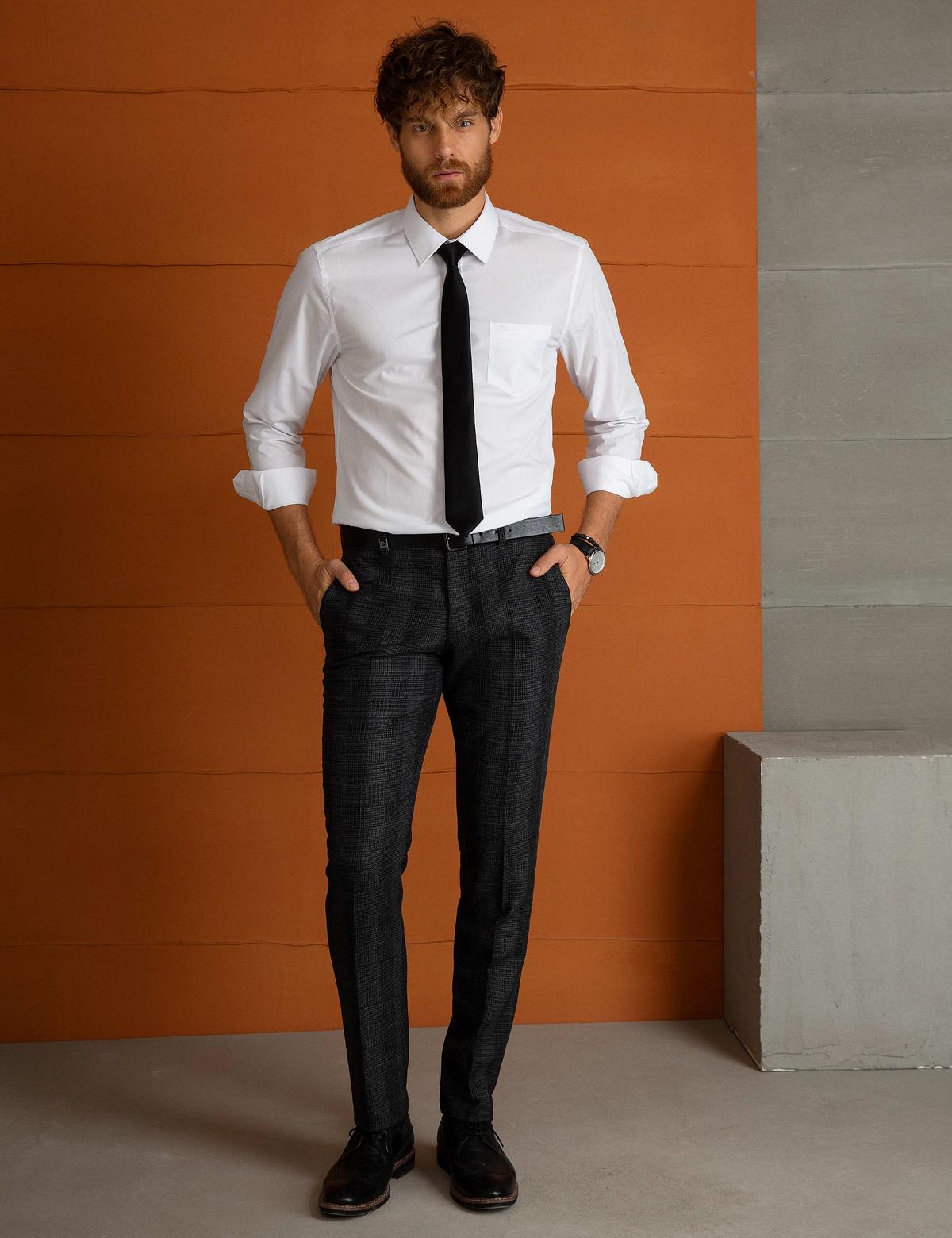 Beyaz Regular Fit Basic Gömlek