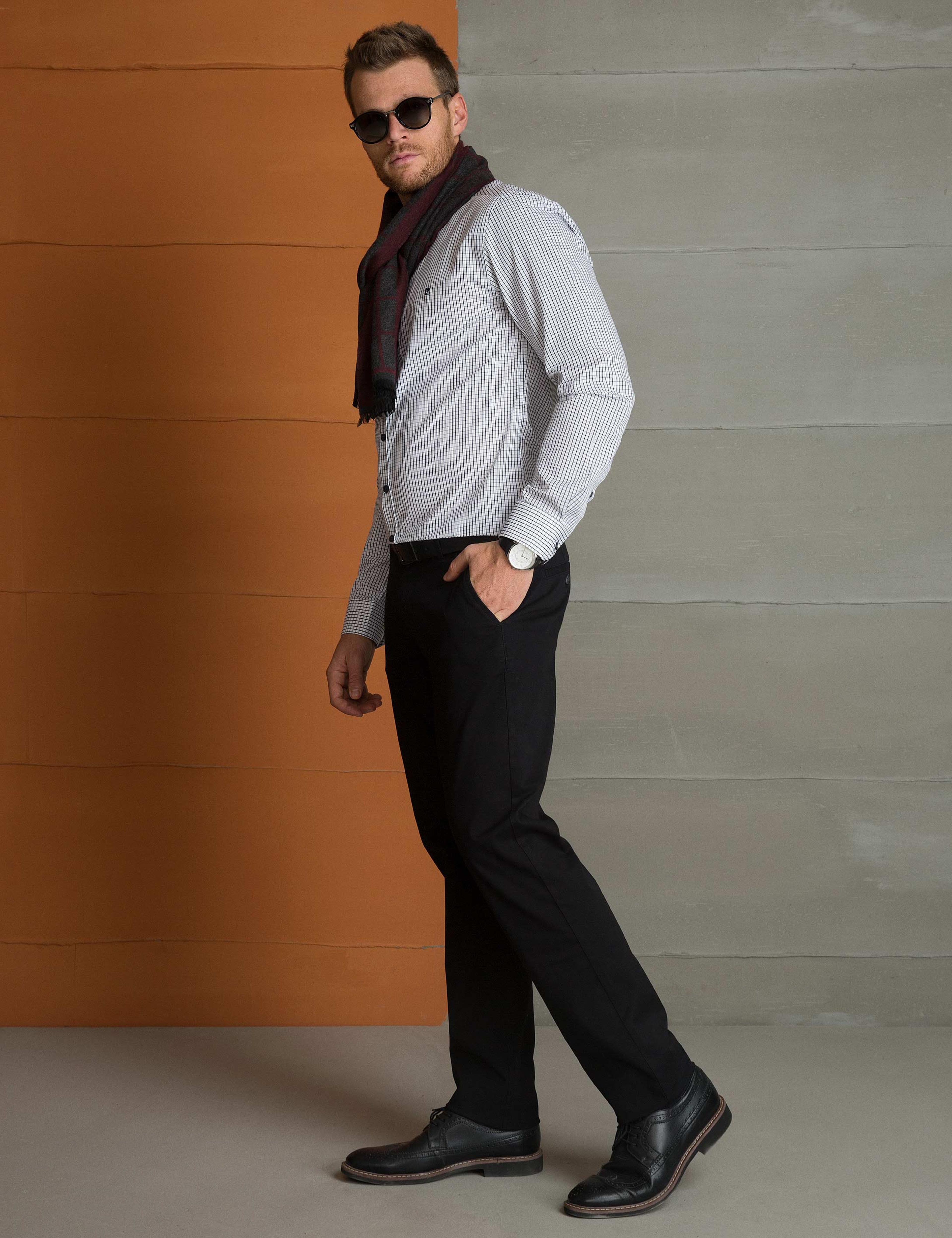 Siyah Slim Fit Chino Pantolon - Image 1