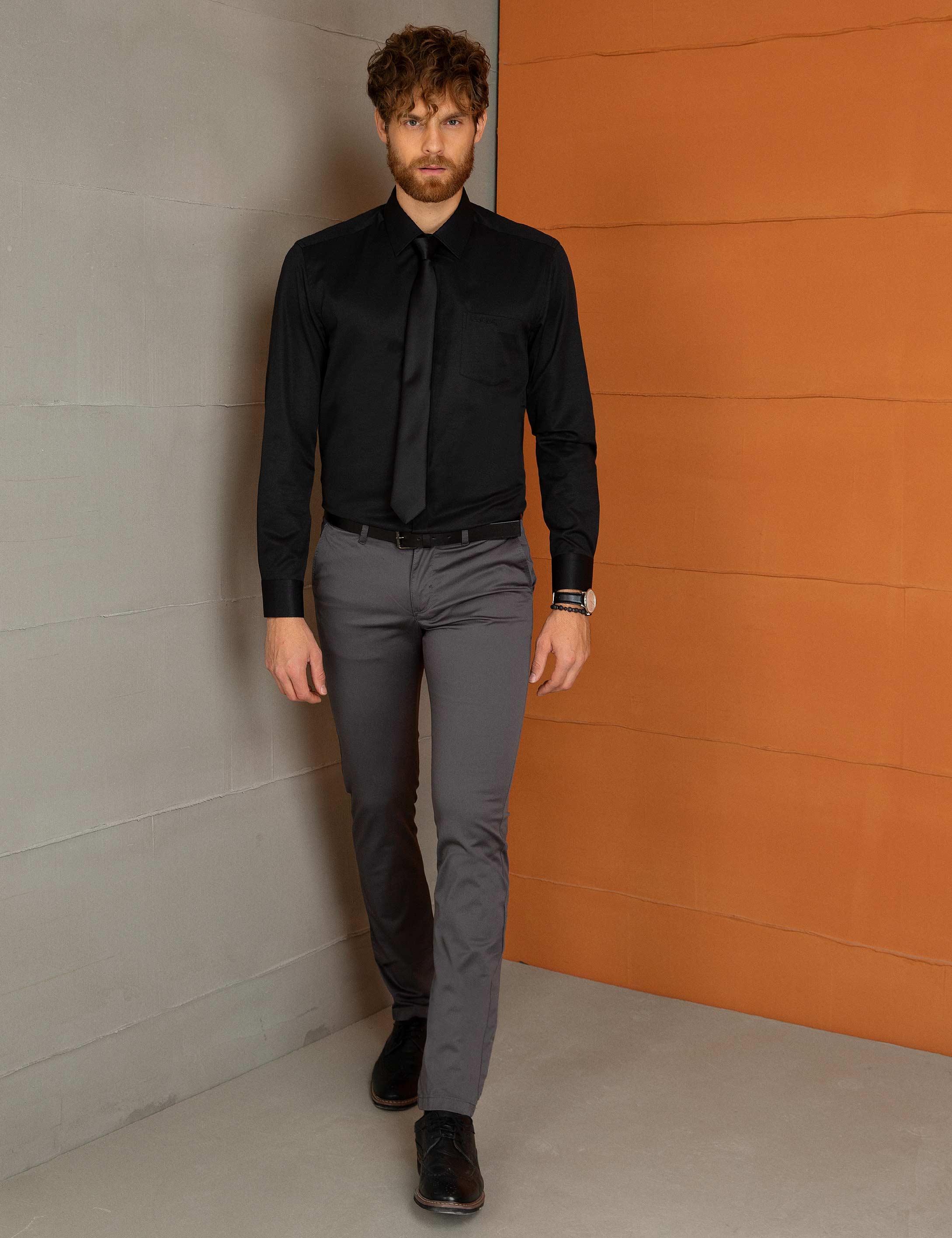 Siyah Regular Fit Klasik Gömlek