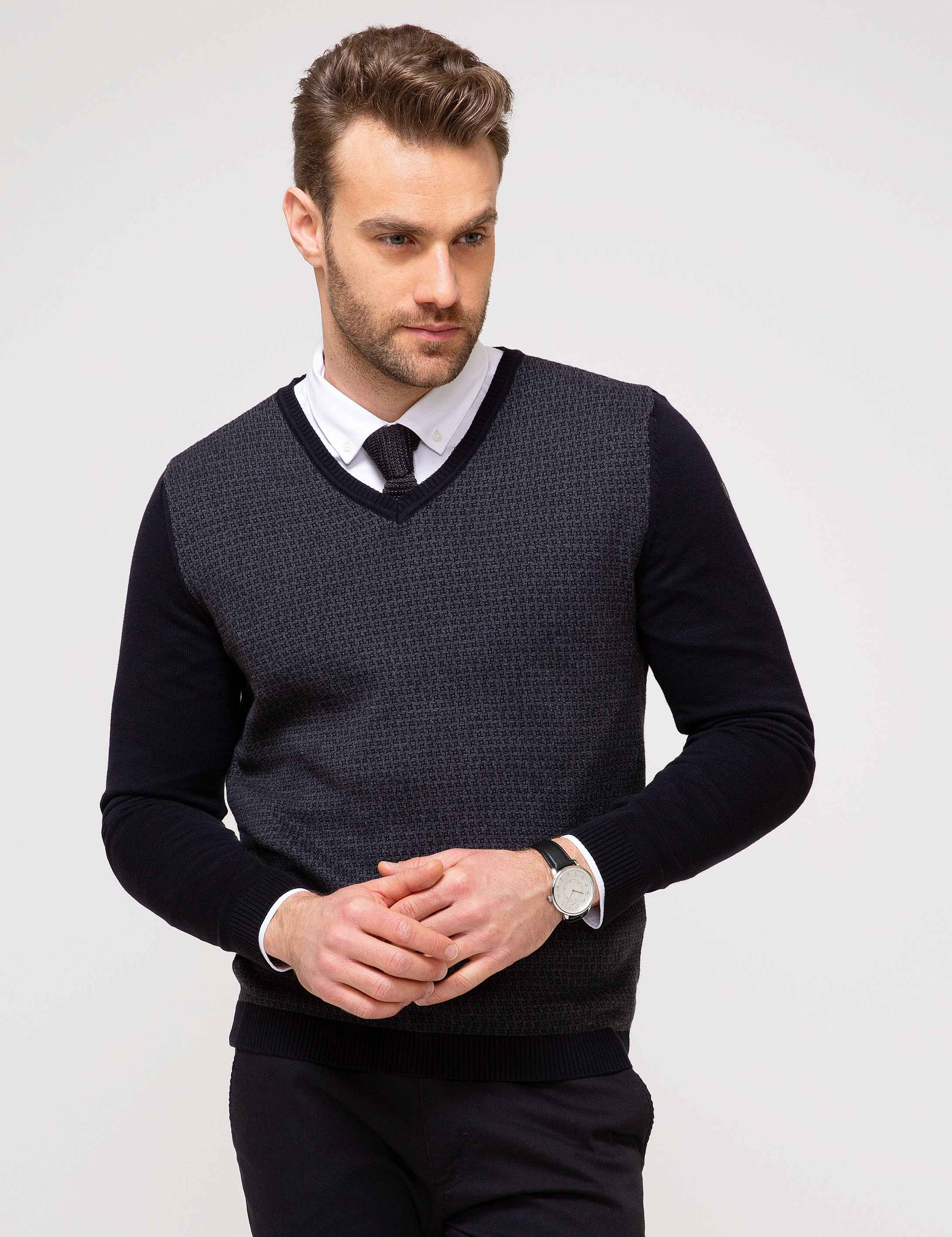 Siyah Slim Fit Kazak - Image 1