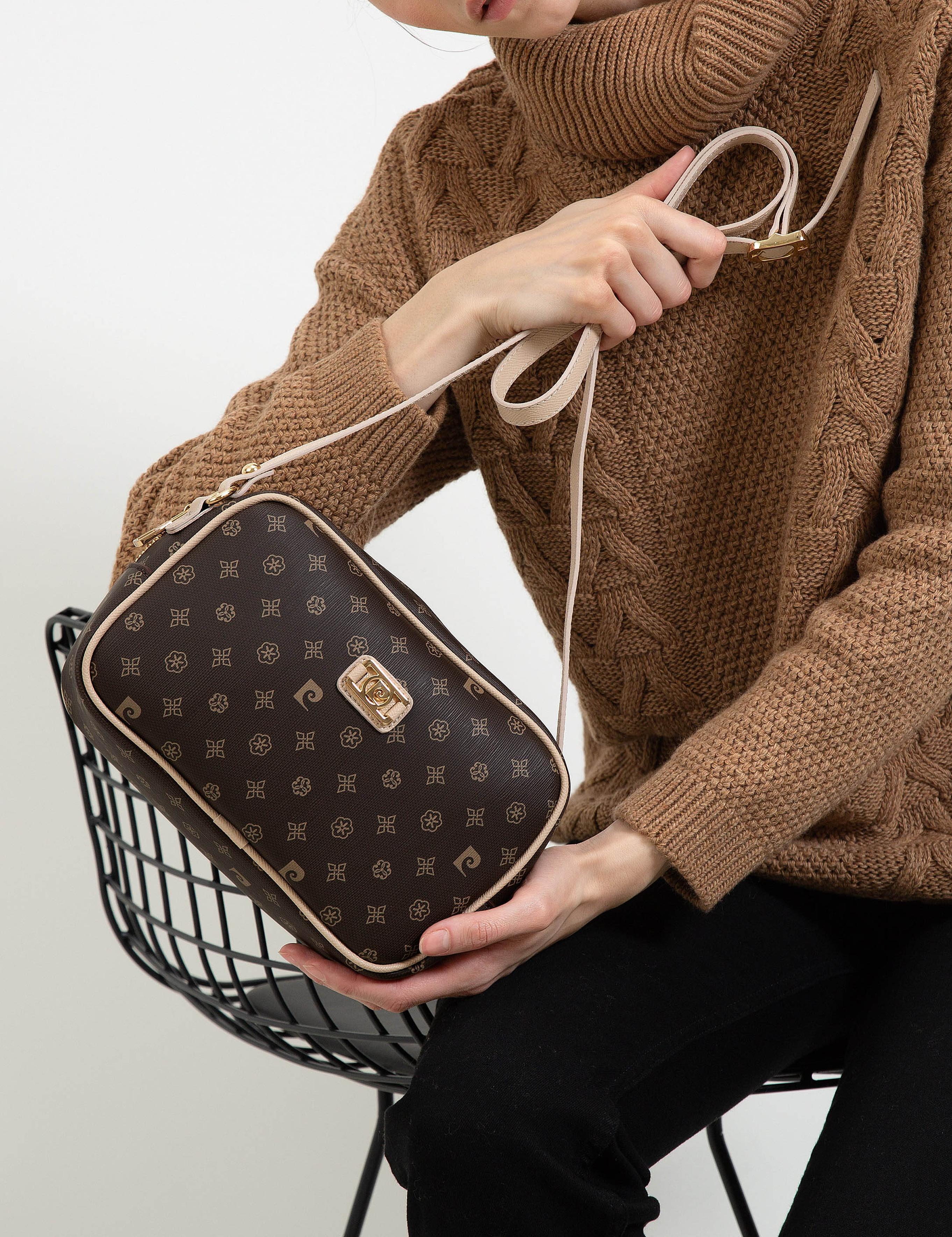 Kahverengi Çapraz Çanta