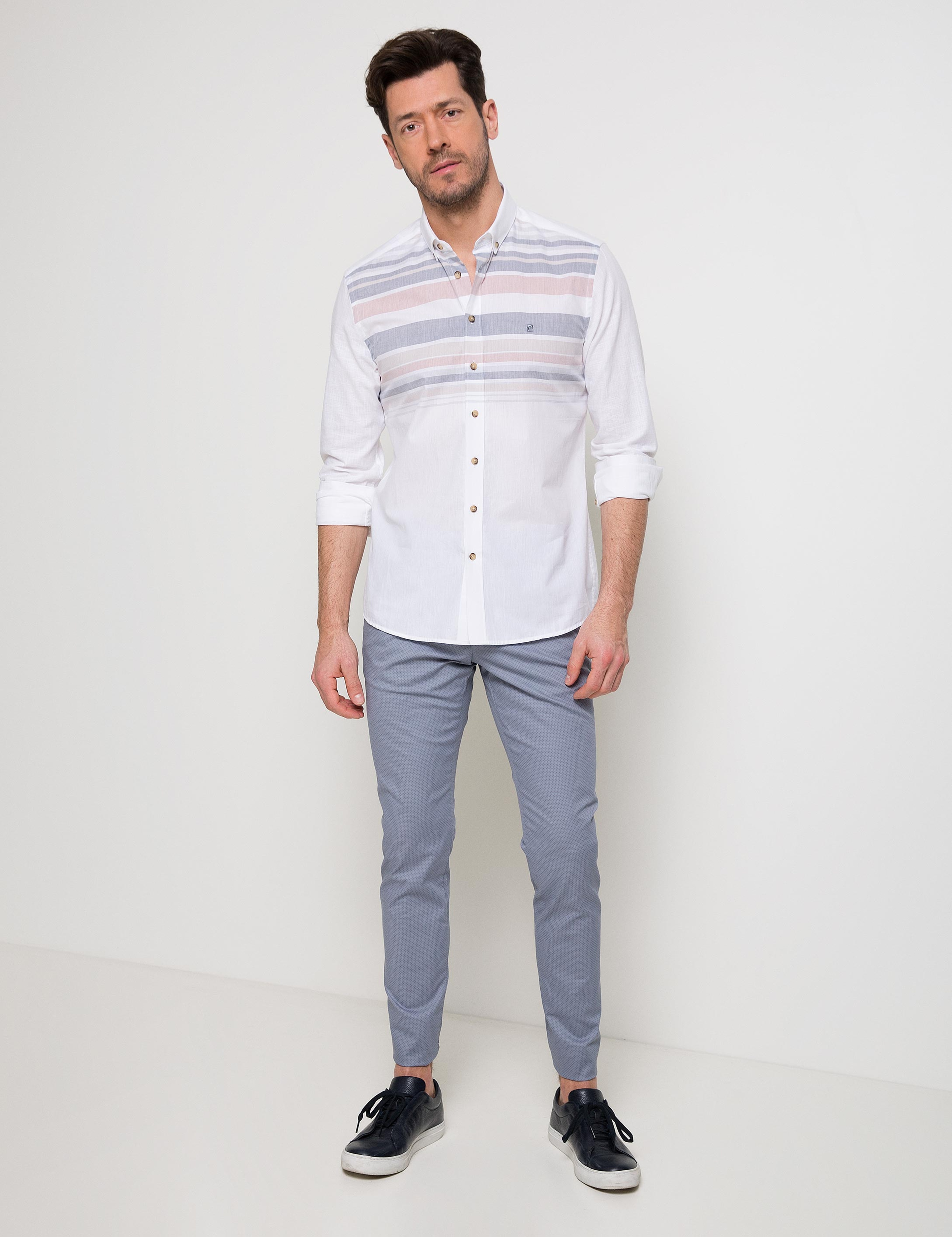 Turuncu Detaylı Beyaz Slim Fit Gömlek - Image 1
