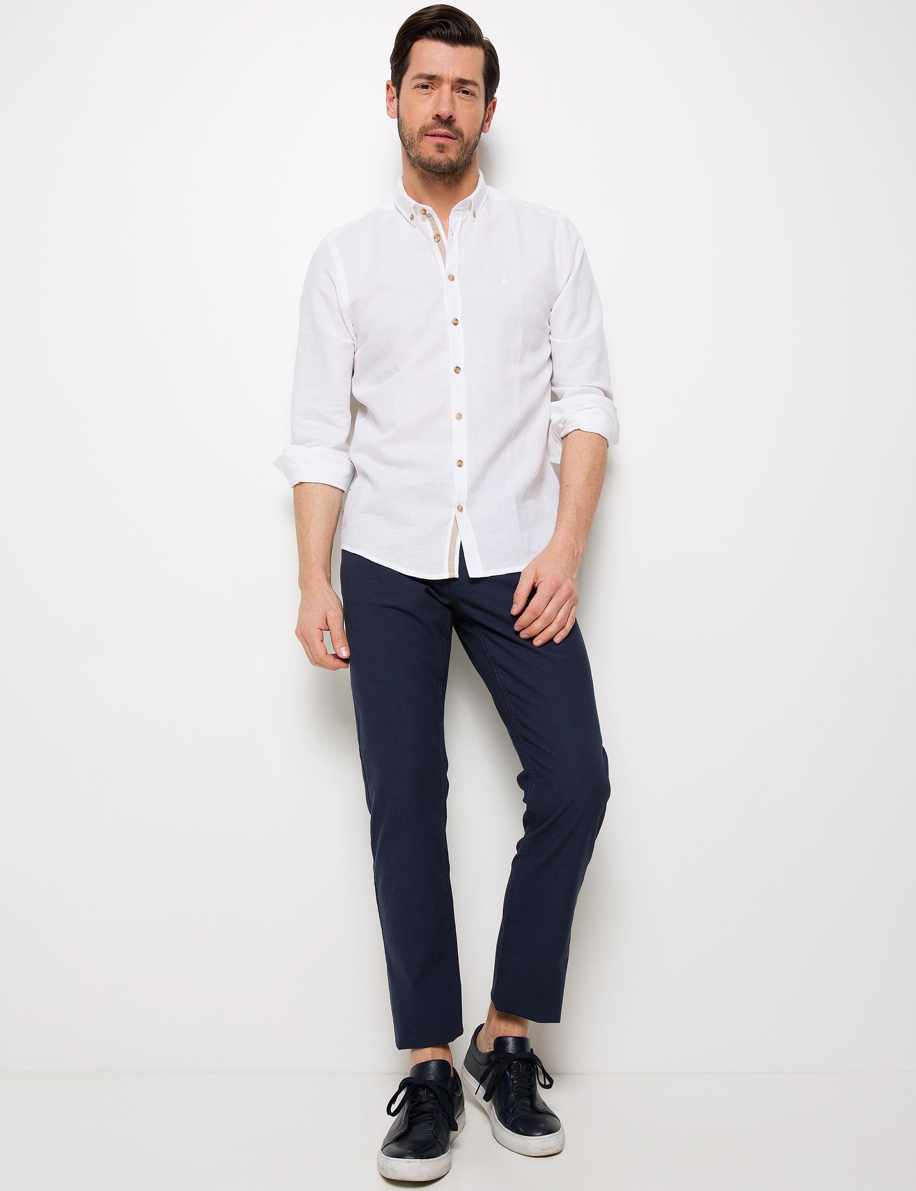 Beyaz Slim Fit Gömlek
