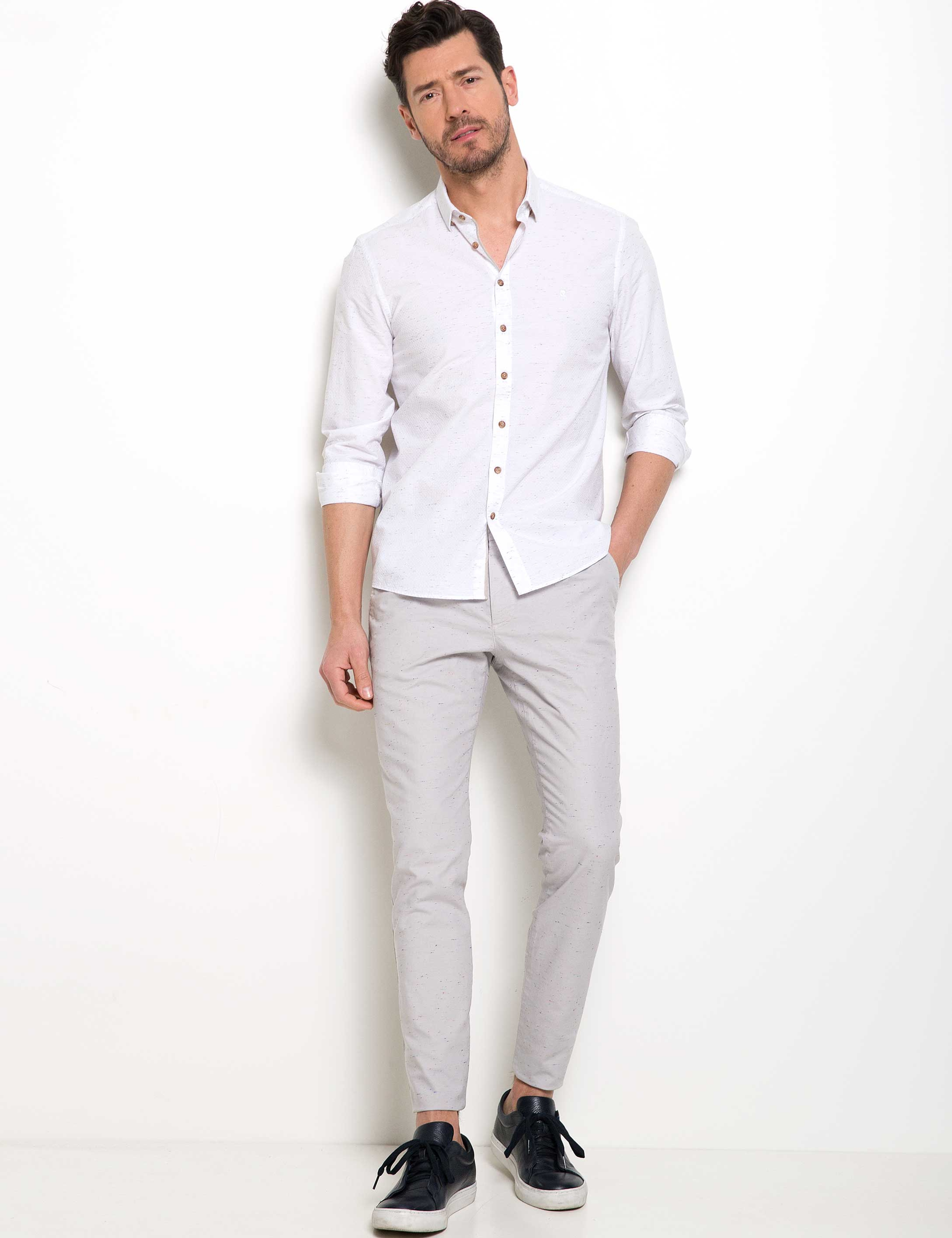 Beyaz Slim Fit Gömlek