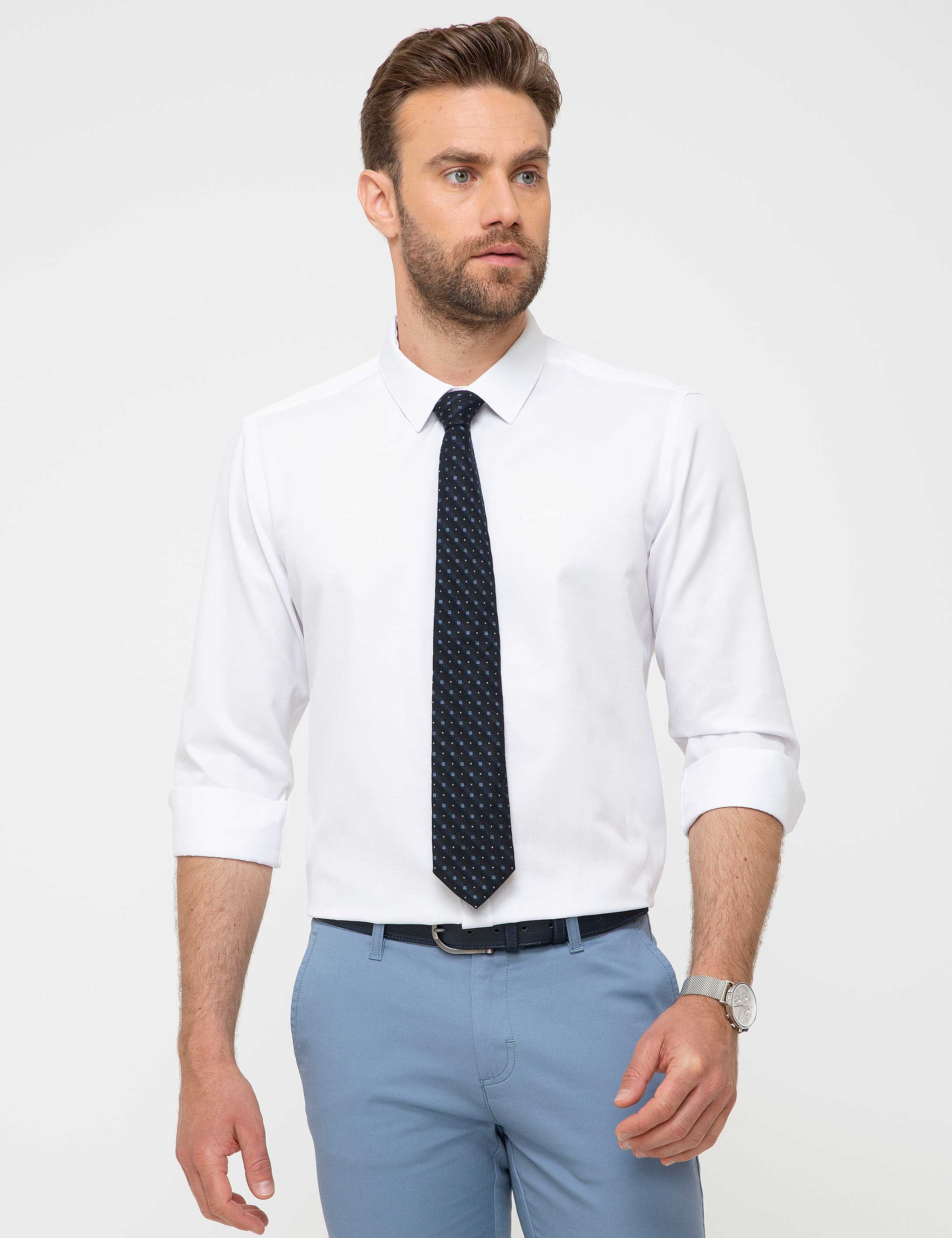 Beyaz Slim Fit Uzun Kollu Klasik Gömlek - Image 1