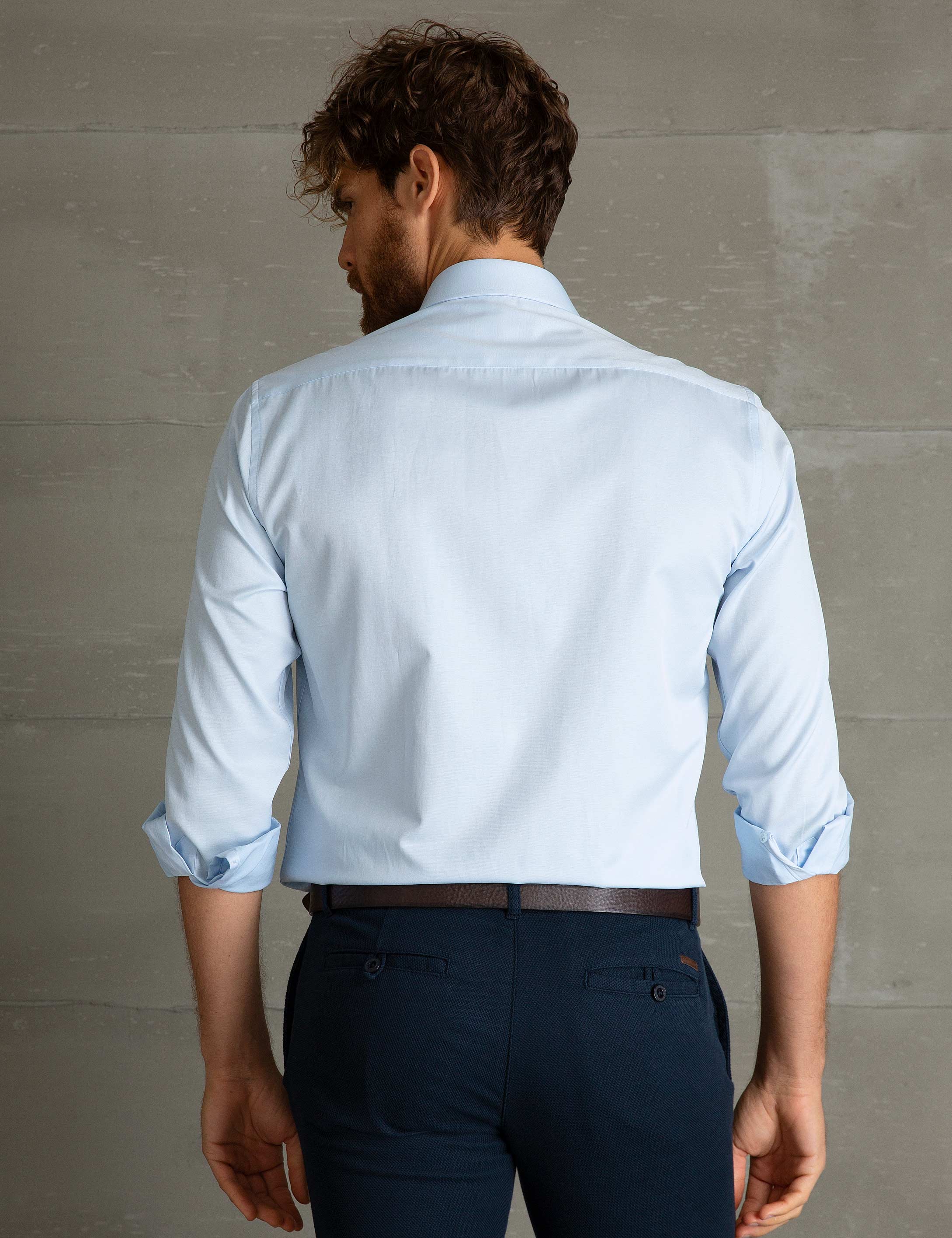 Açık Mavi Slim Fit Uzun Kollu Basic Gömlek - Image 3