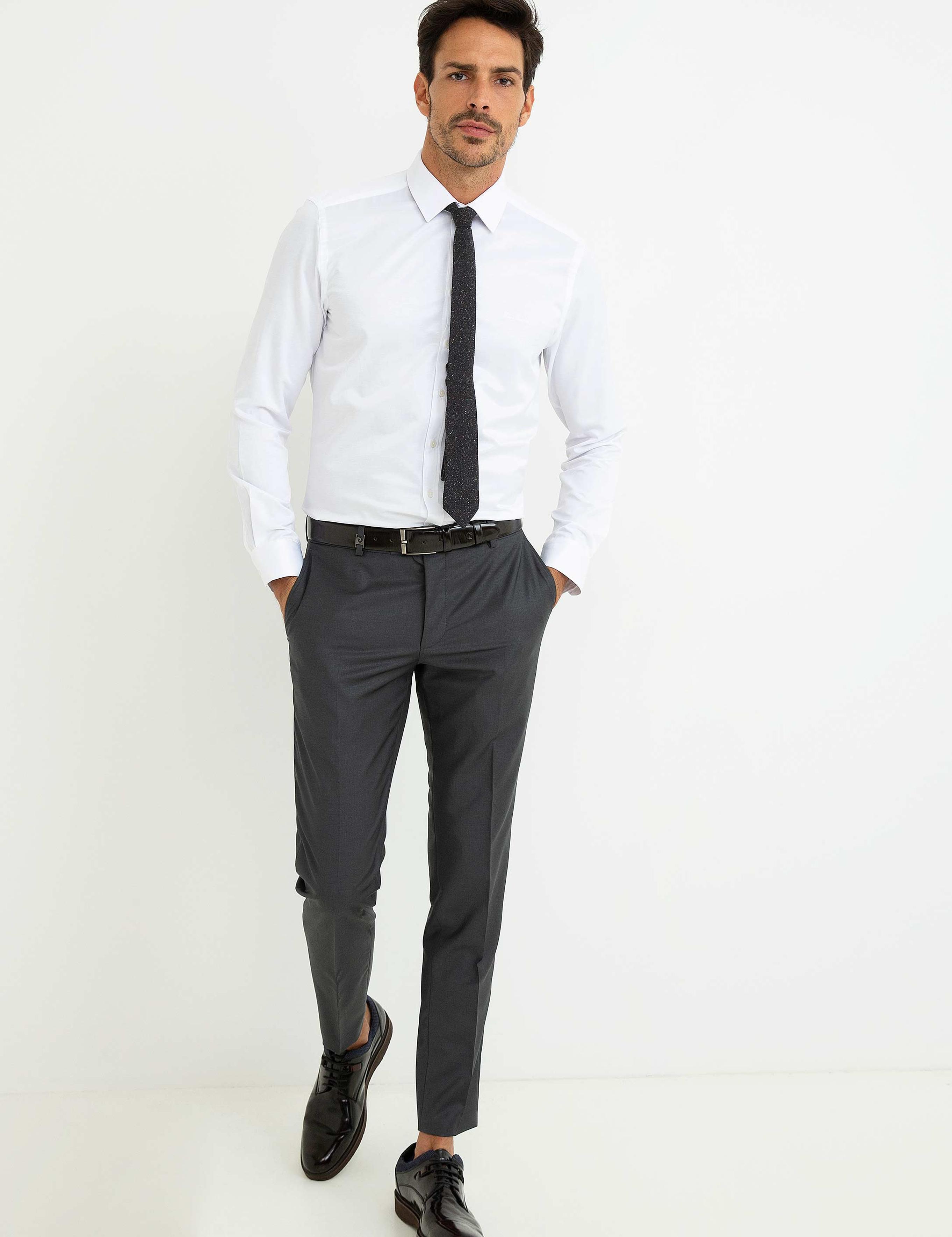 Beyaz Slim Fit Basic Gömlek Uzunkol