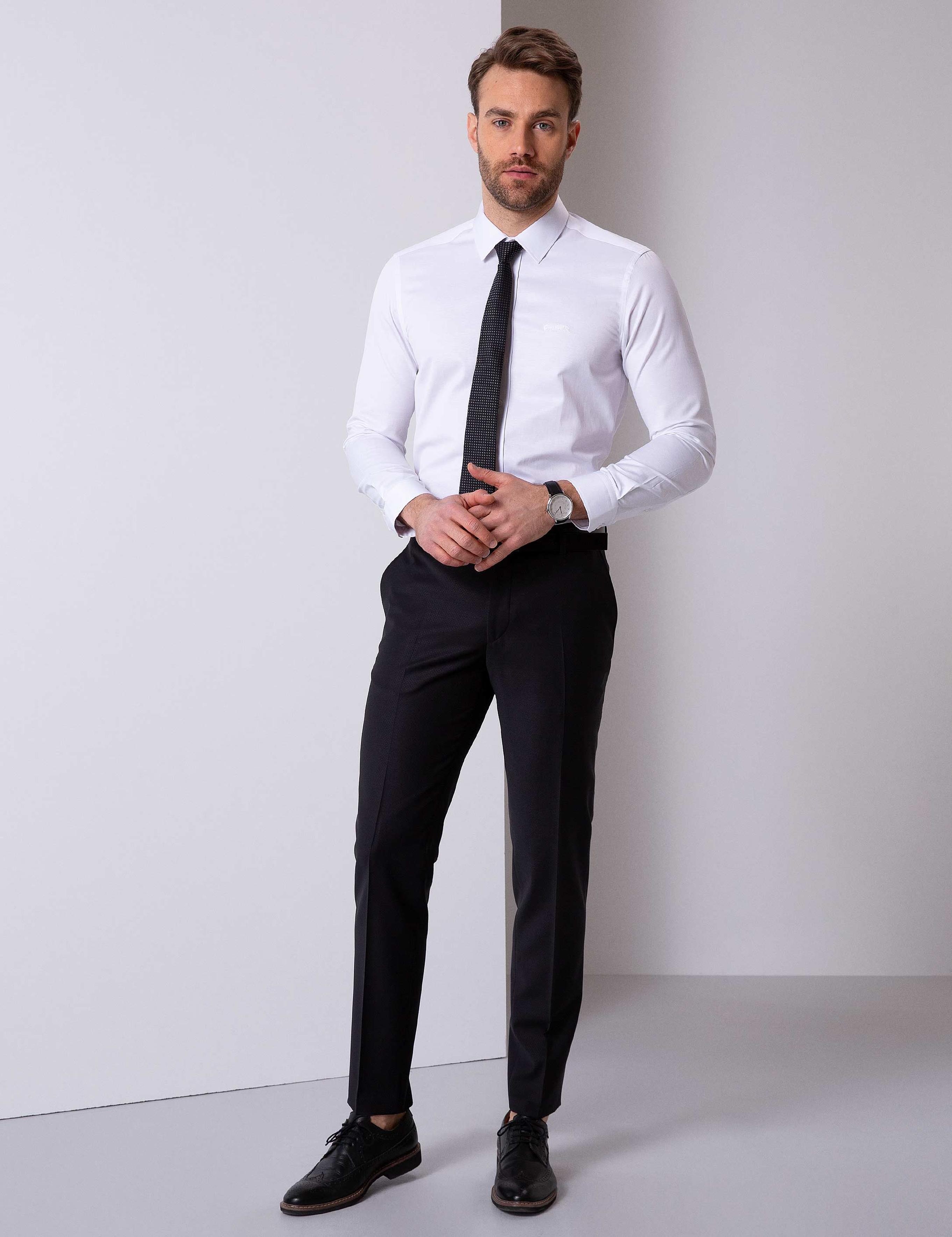 Beyaz Slim Fit Uzun Kollu Basic Gömlek