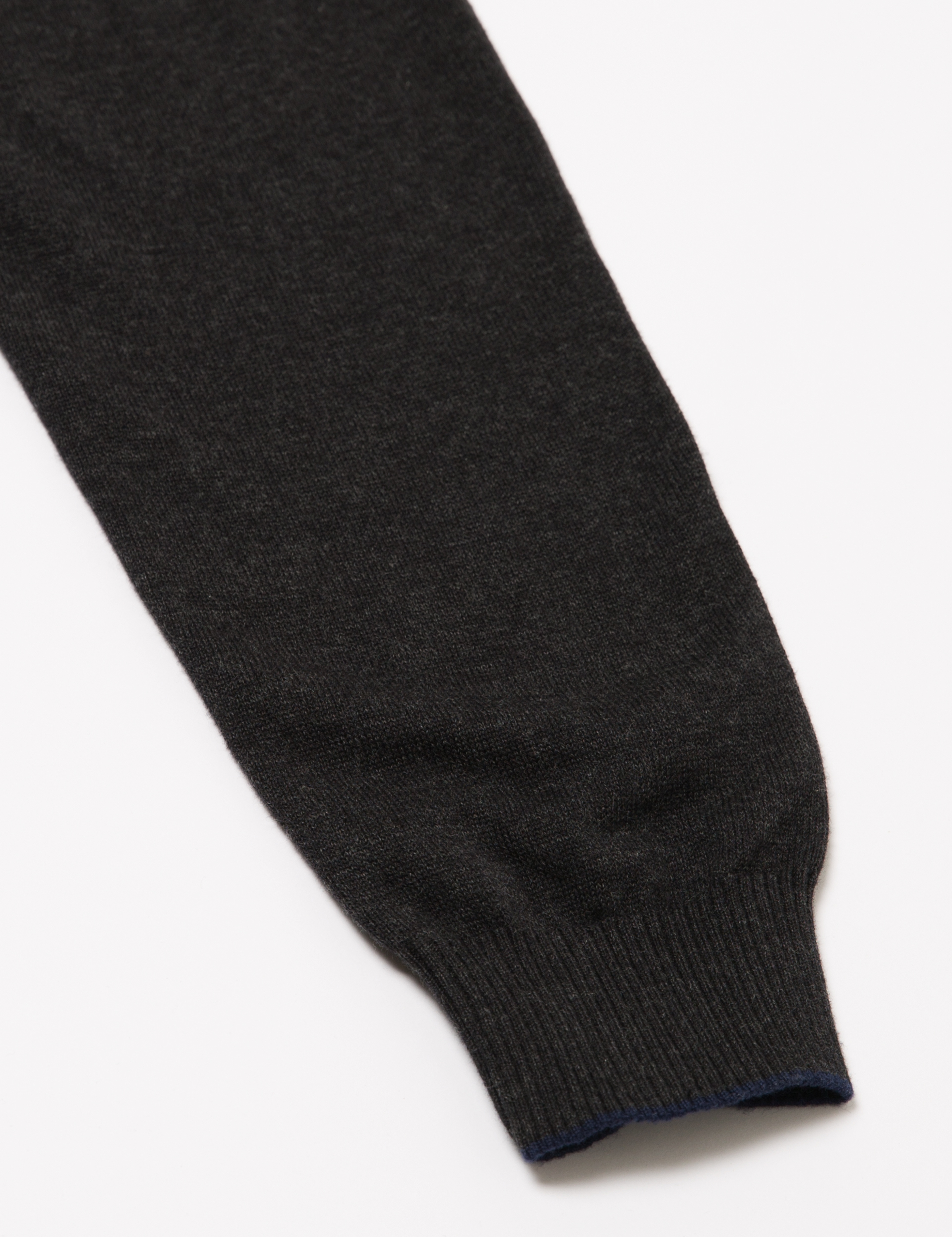 GRI TRIKO KAZAK BASIC - Image 4