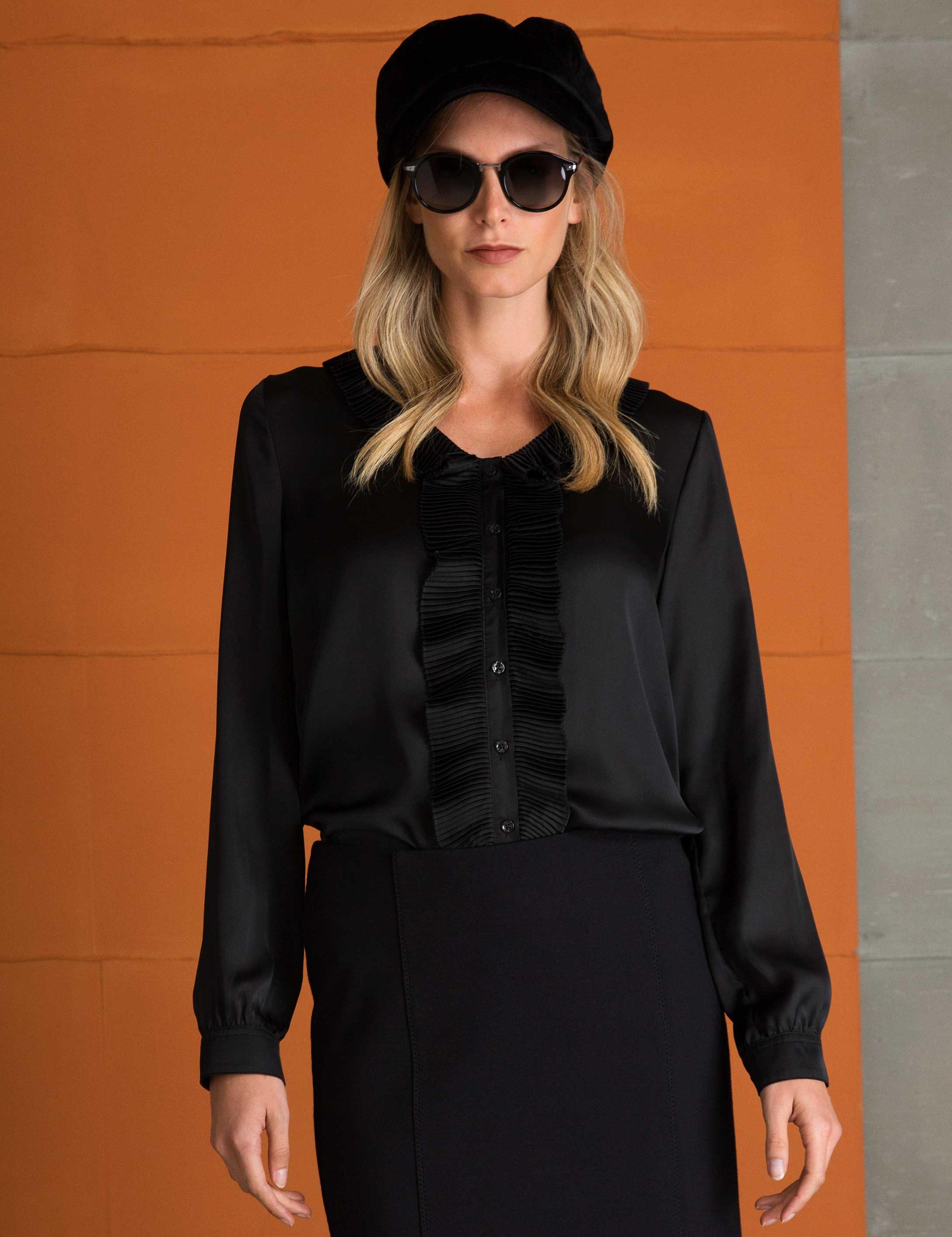 Siyah Regular Fit Bluz