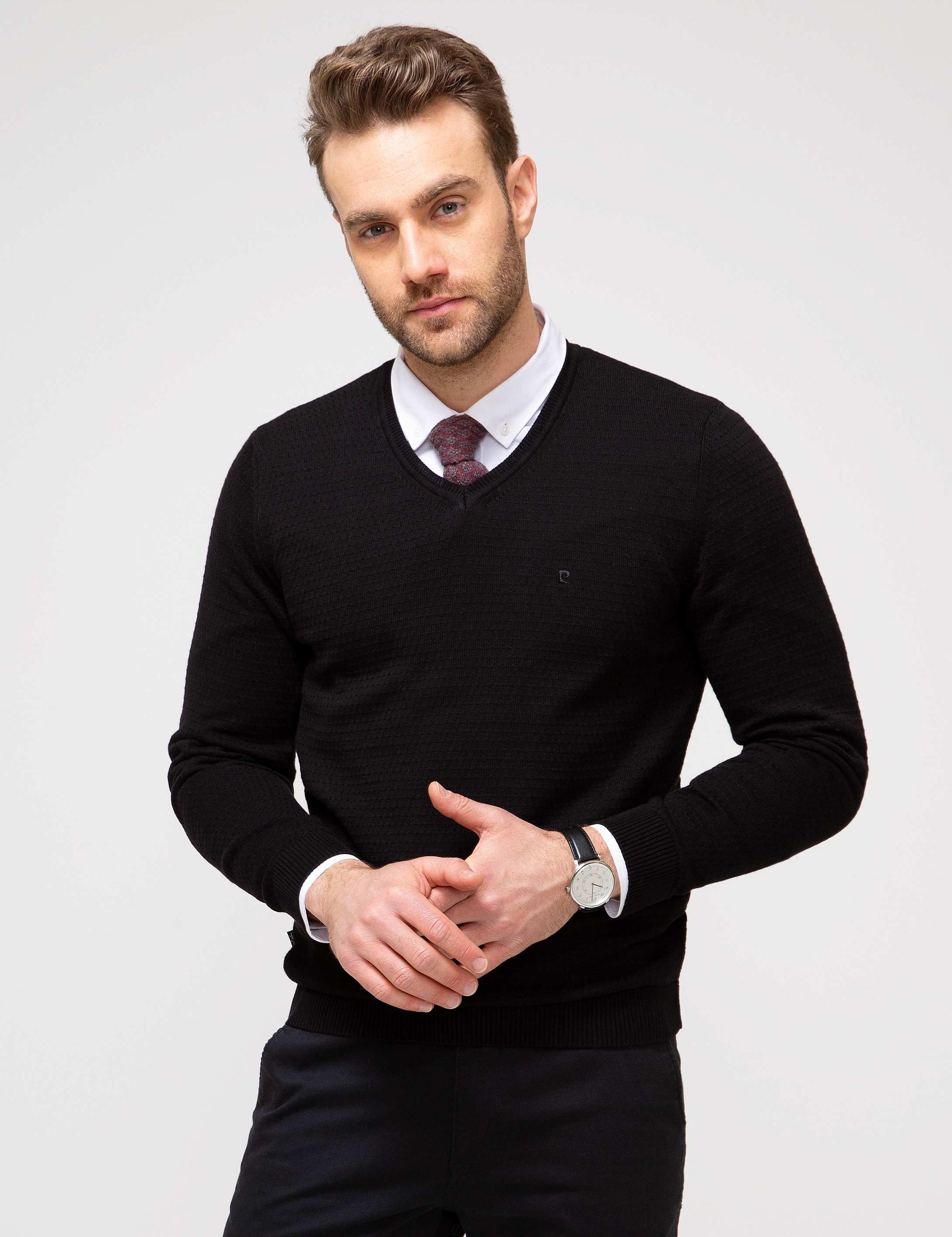 Siyah Slim Fit V Yaka Triko Kazak