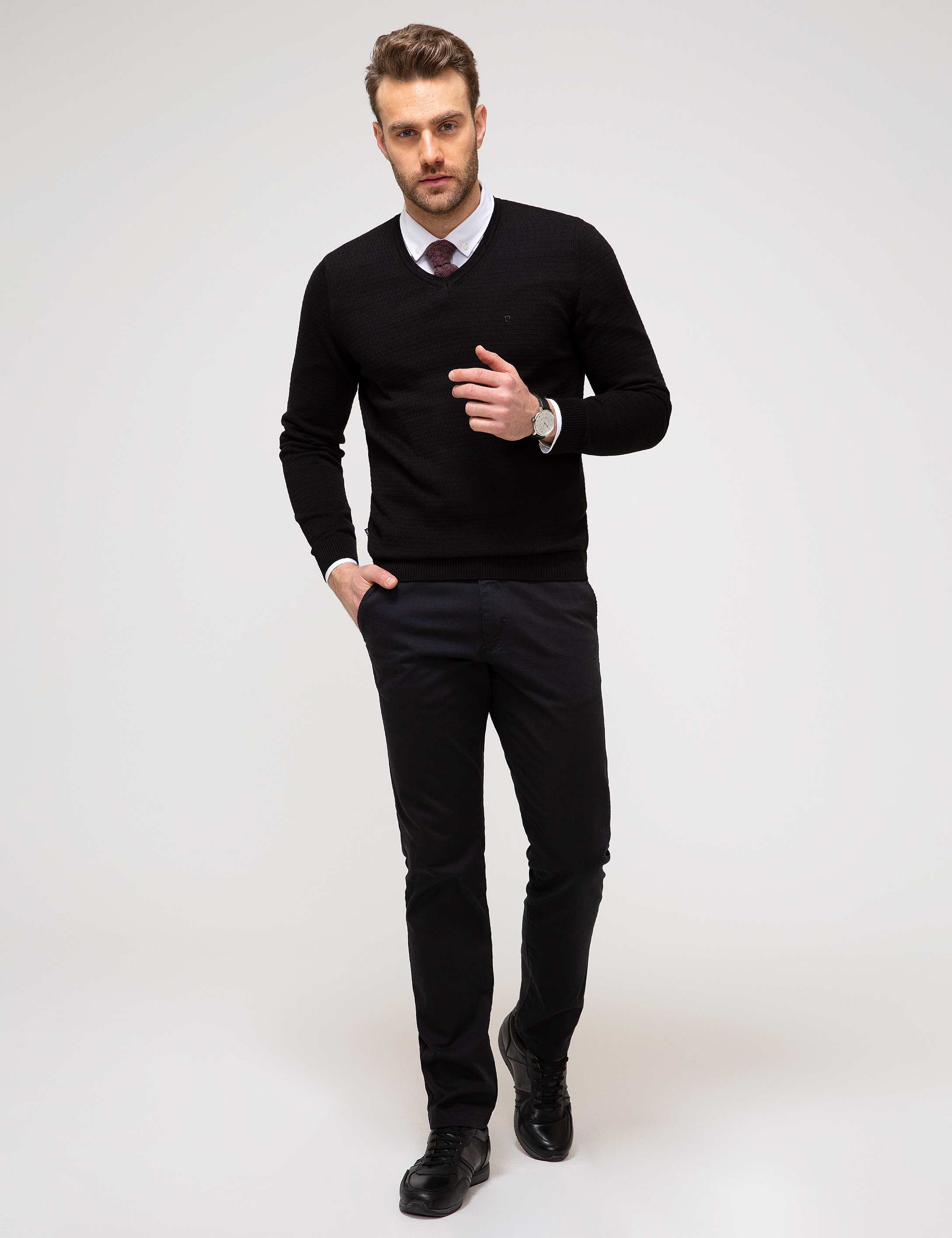 Siyah Slim Fit V Yaka Triko Kazak - Image 3
