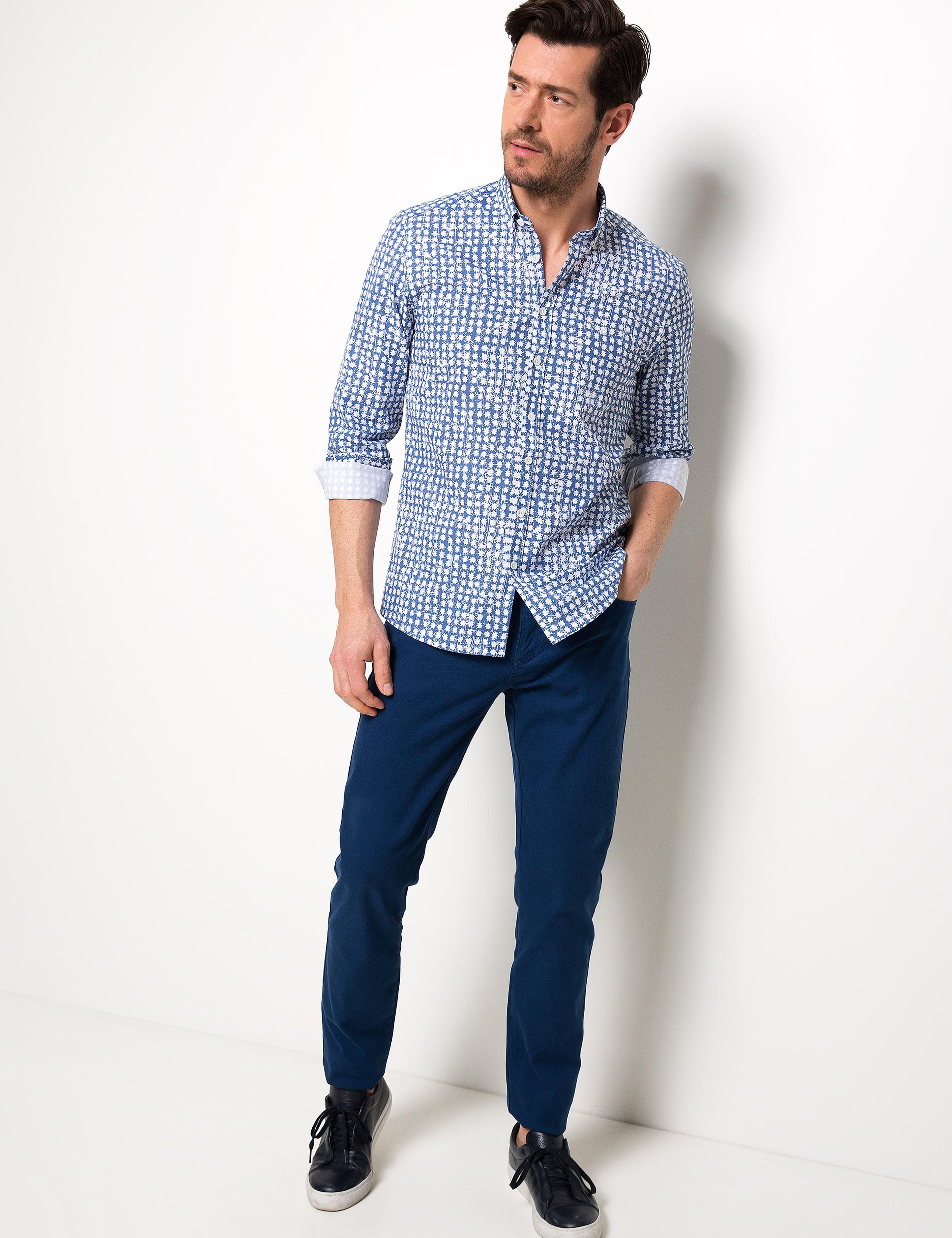 Koyu Mavi Slim Fit Uzun Kollu Gömlek