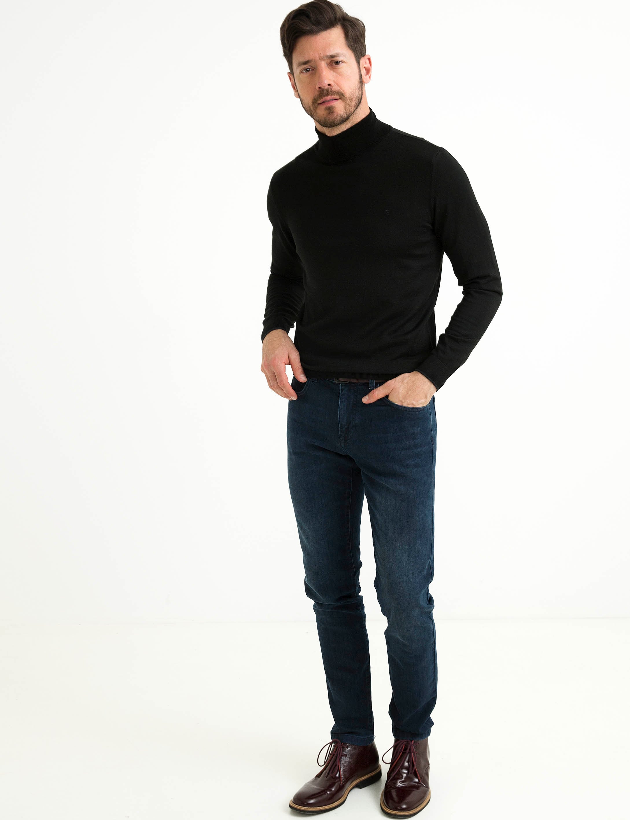 Siyah Slim Fit Tam Balıkçı Yaka Basic Triko Kazak