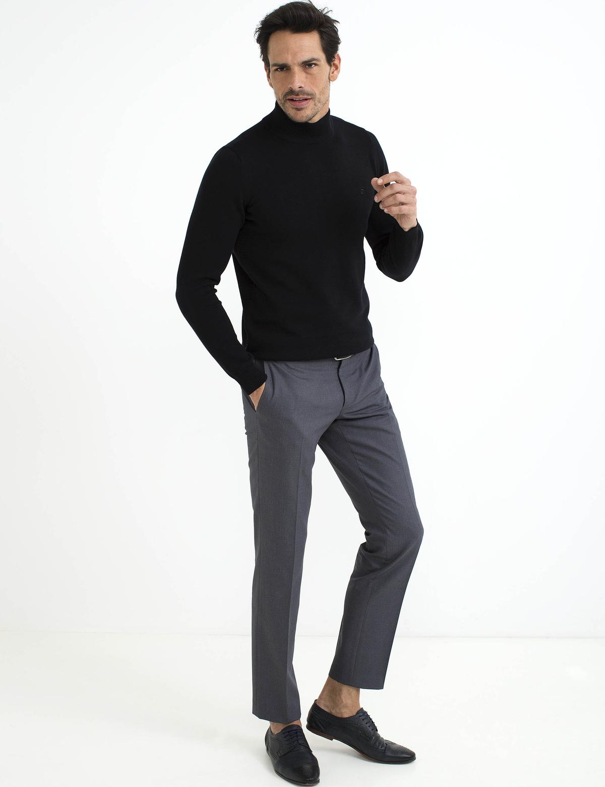 Siyah Slim Fit Yarım Balıkçı Yaka Basic Triko Kazak - 50194207047