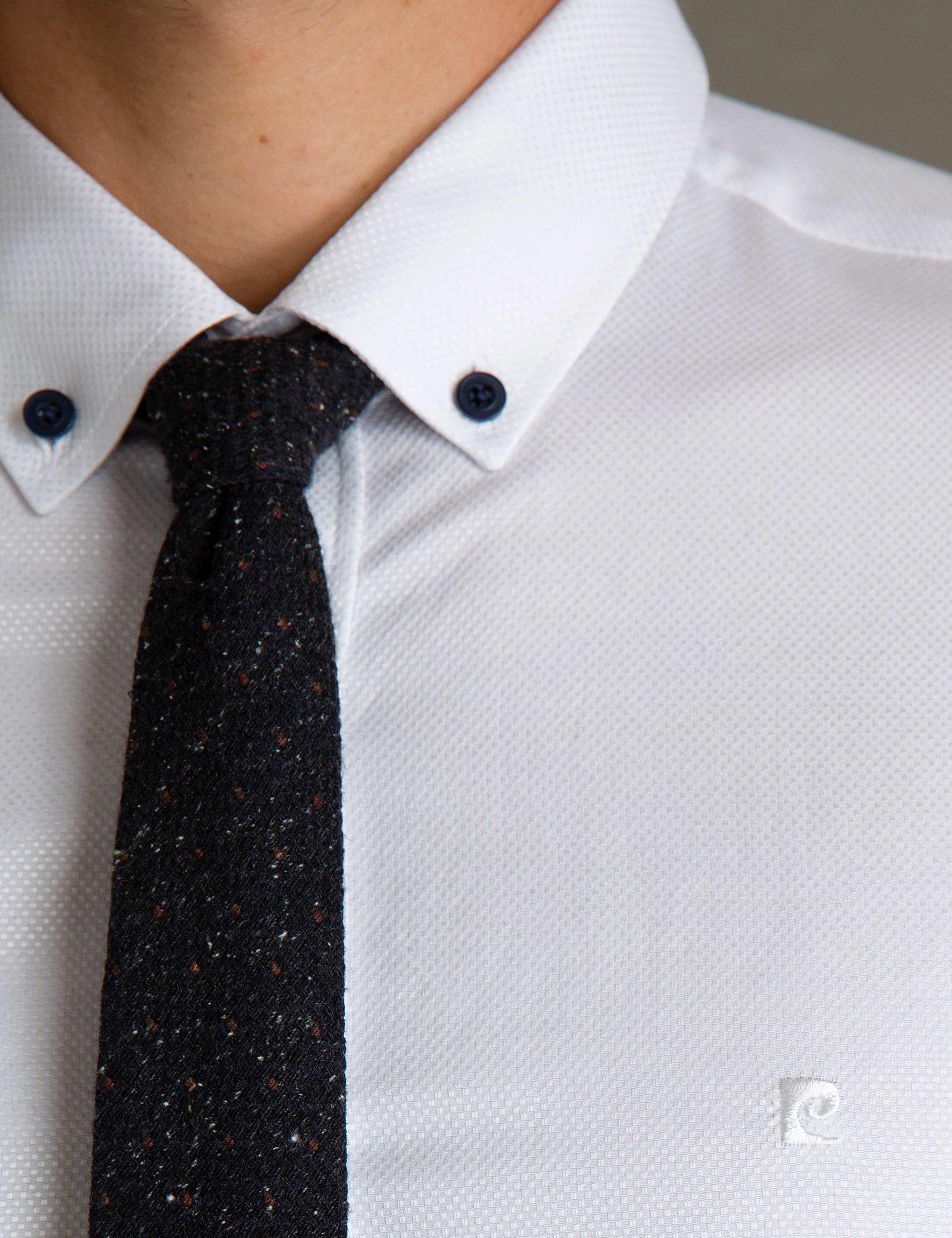 Beyaz Slim Fit Uzun Kollu Gömlek