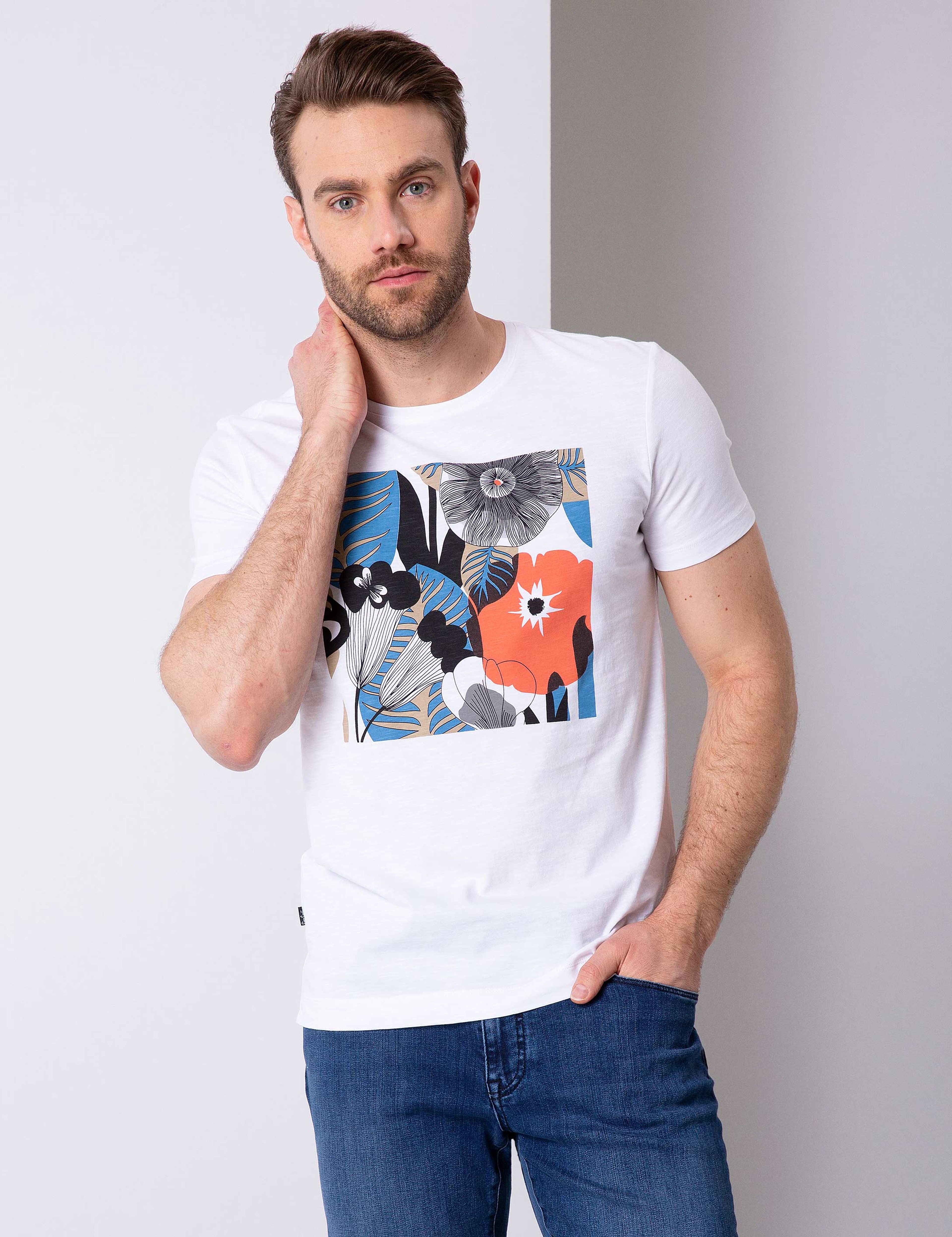 Beyaz Slim Fit Tişört - Image 1