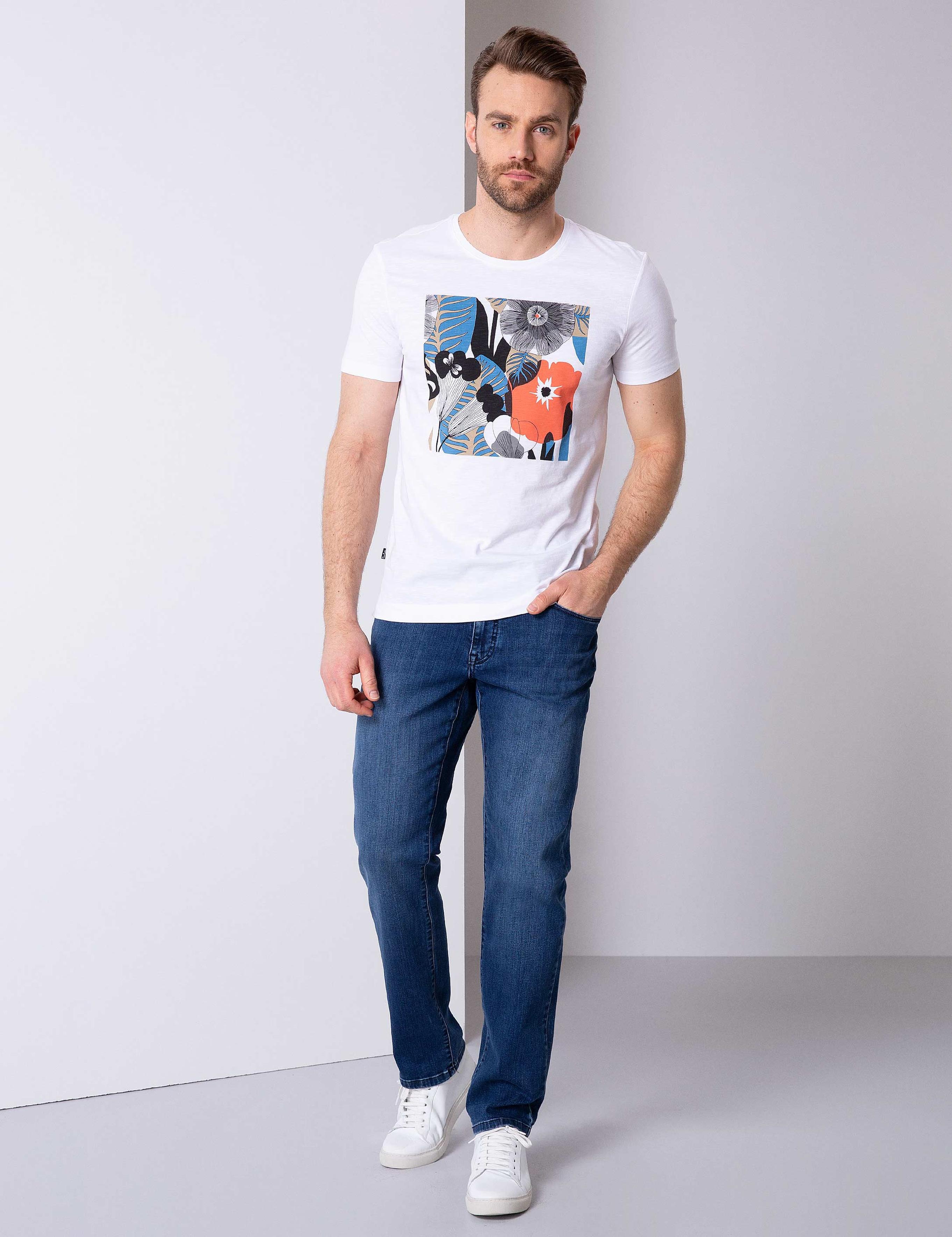 Beyaz Slim Fit Tişört